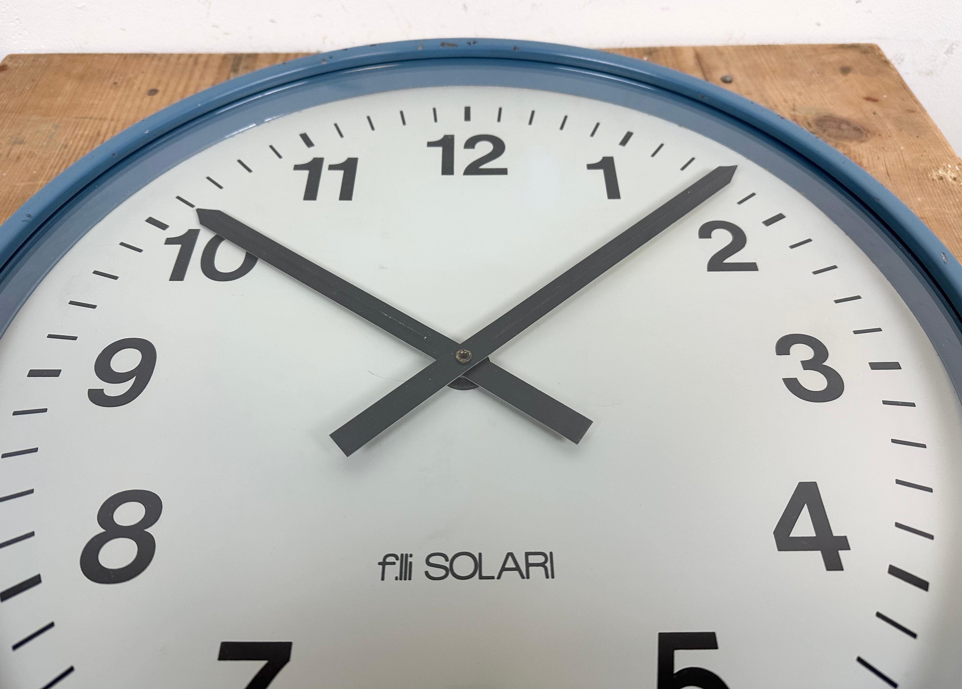 Fine XX secolo Blu  Orologio da parete industriale italiano dei Fratelli Solari Udine, anni '70