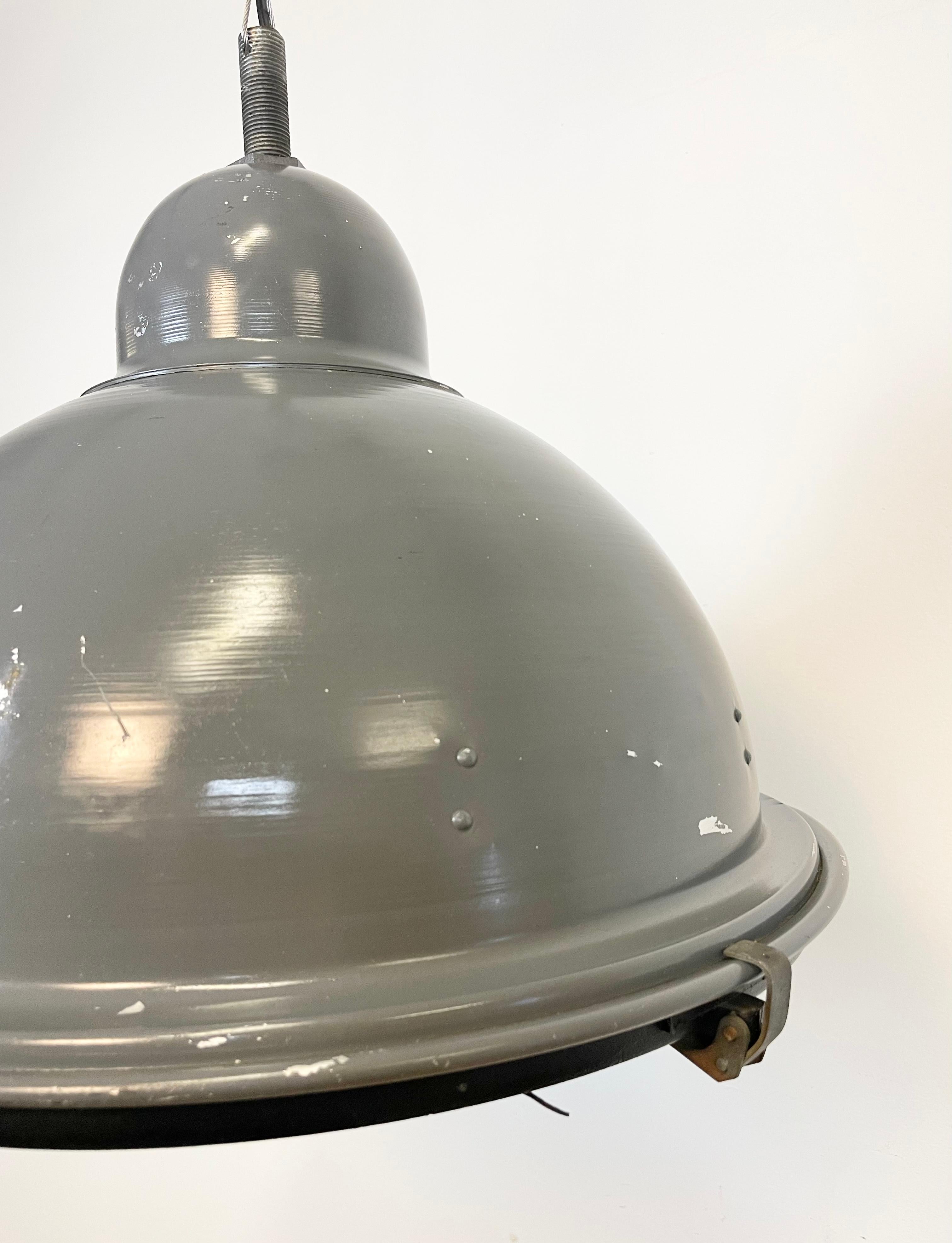 Grey Industrial Pendant Lamp with Clear Glass Cover, 1970s For Sale 1