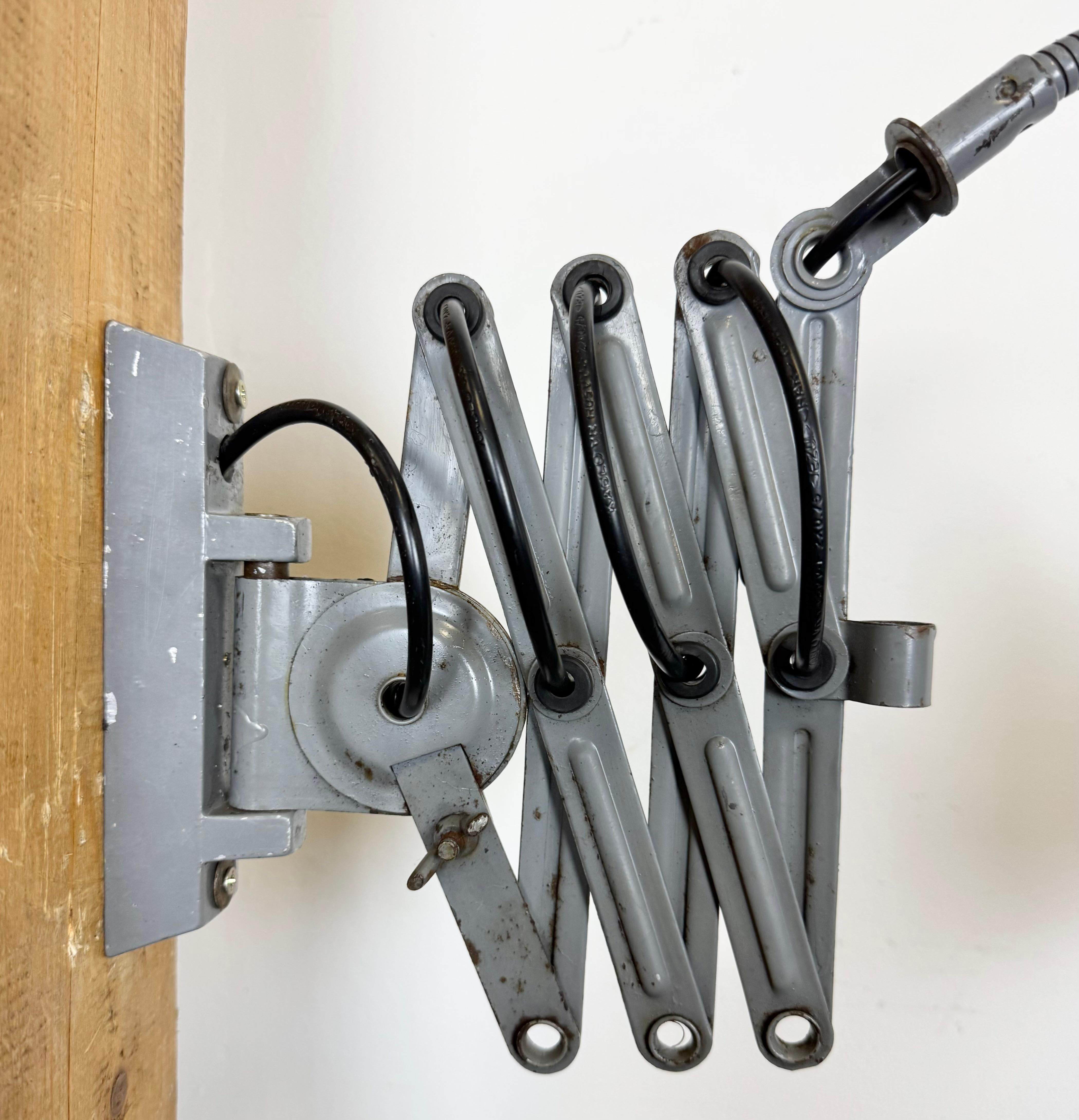 Grey Industrial Scissor Wall Lamp from Elektroinstala, 1960s For Sale 4