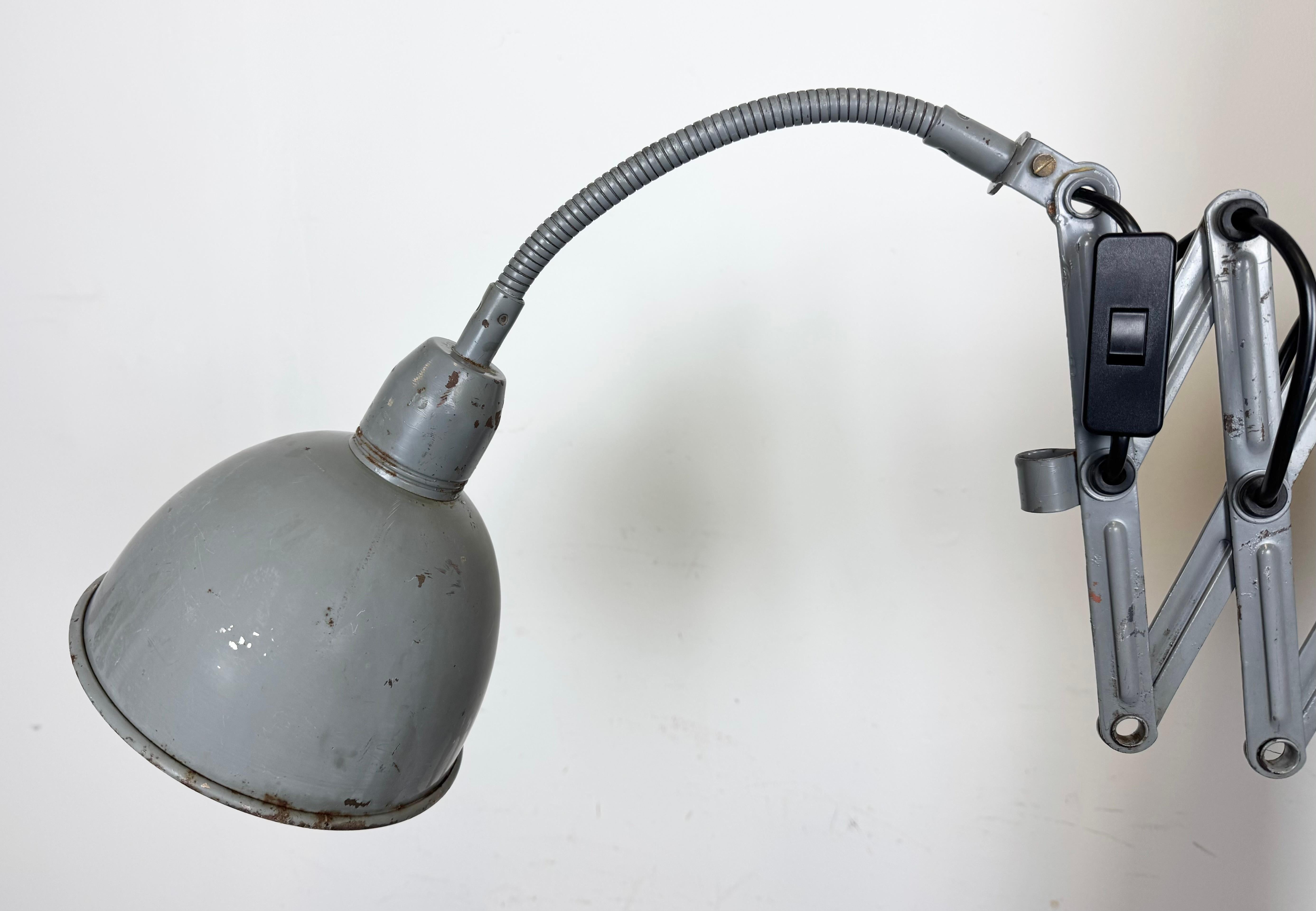 Grey Industrial Scissor Wall Lamp from Elektroinstala, 1960s In Good Condition For Sale In Kojetice, CZ