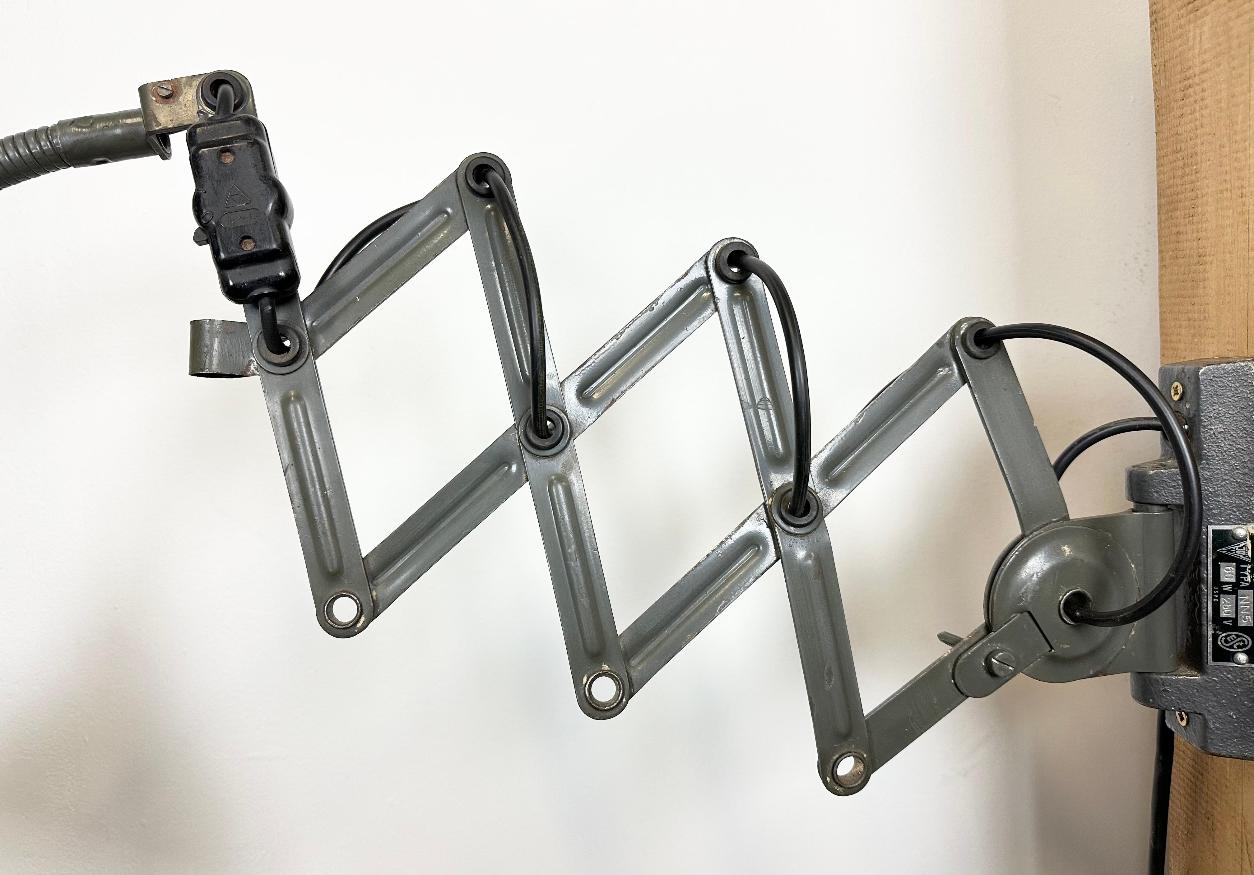 Grey Industrial Scissor Wall Lamp from Elektroinstala, 1960s In Good Condition In Kojetice, CZ
