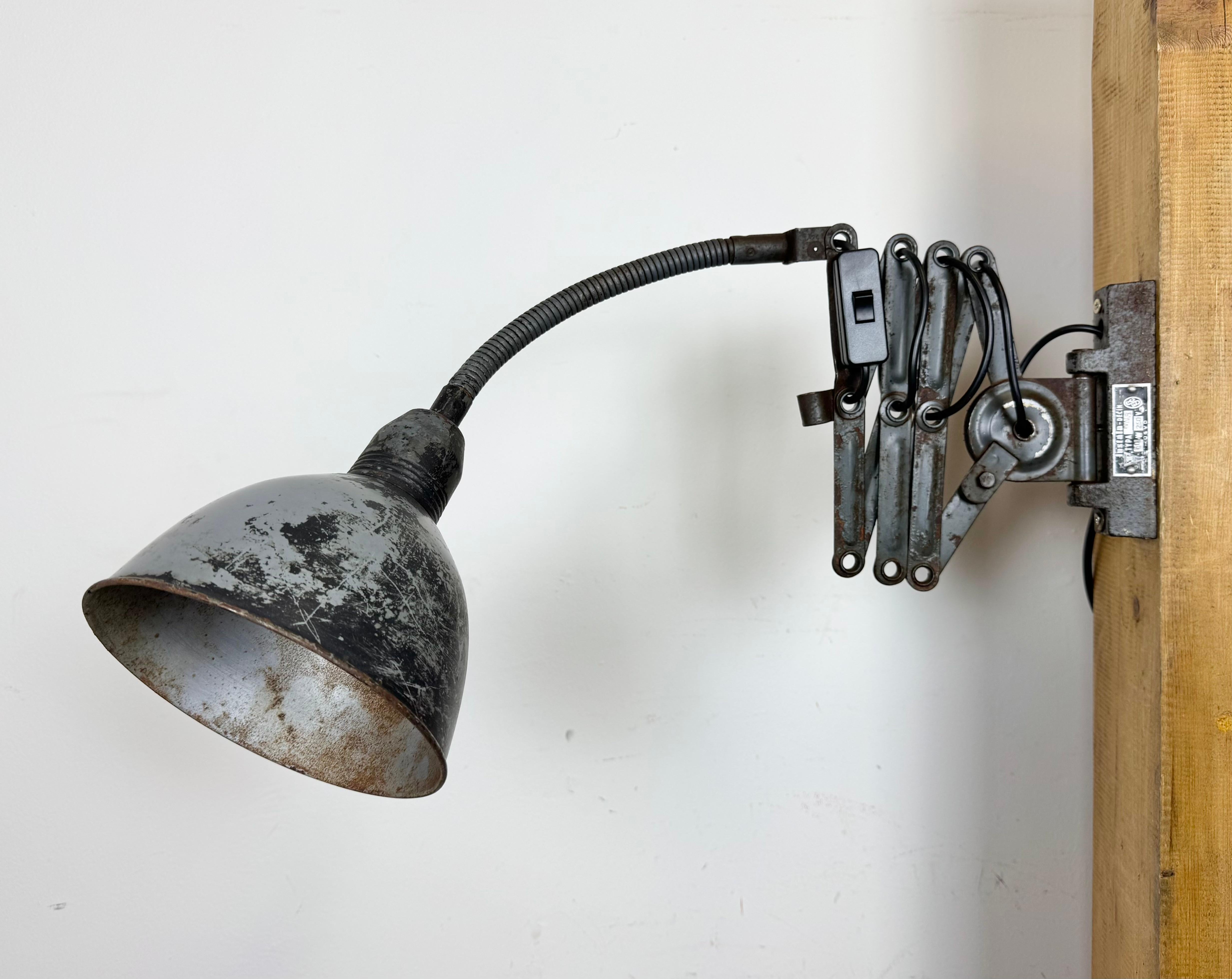 20th Century Grey Industrial Scissor Wall Lamp from Elektroinstala, 1960s For Sale