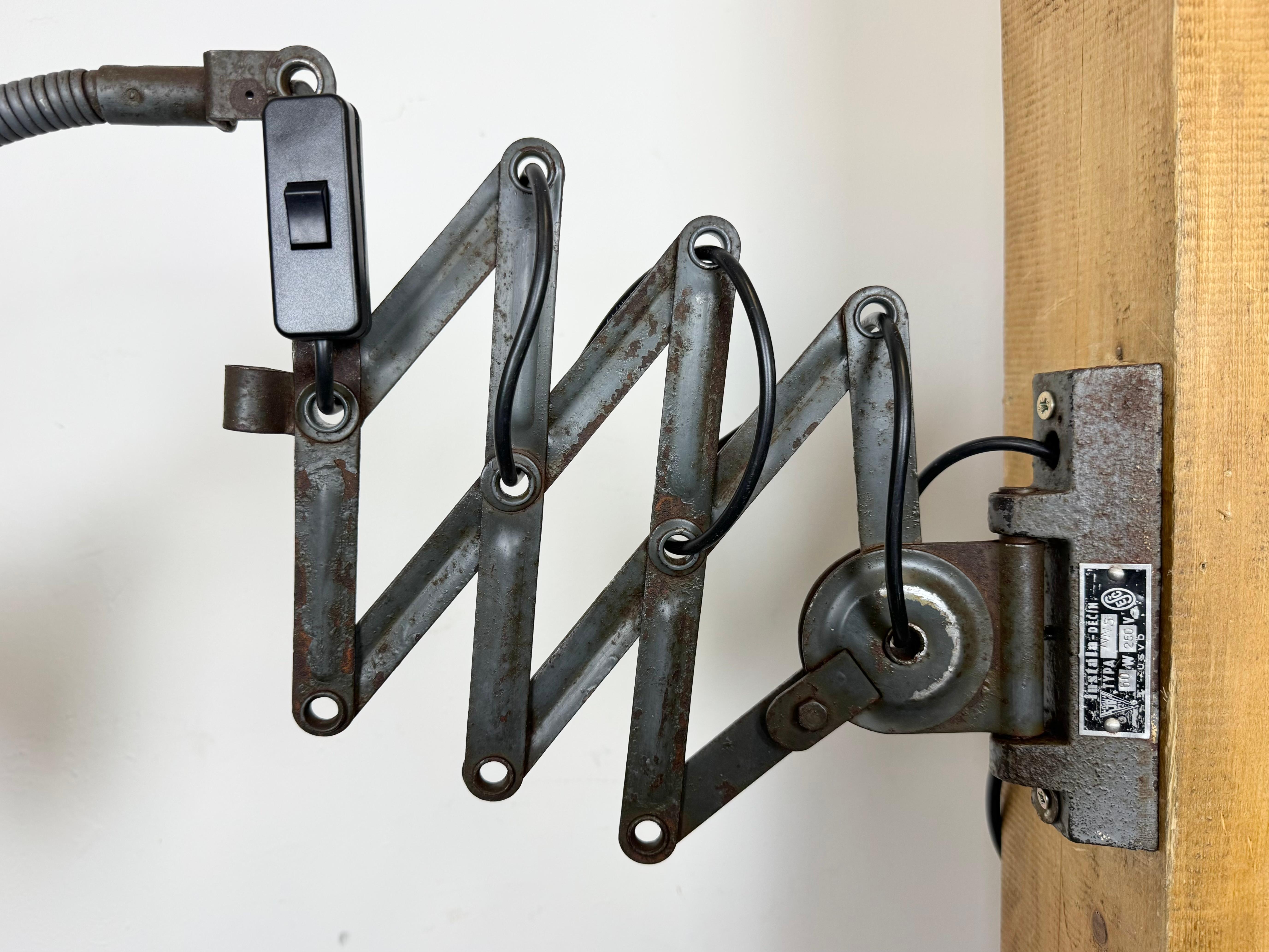 Grey Industrial Scissor Wall Lamp from Elektroinstala, 1960s For Sale 1