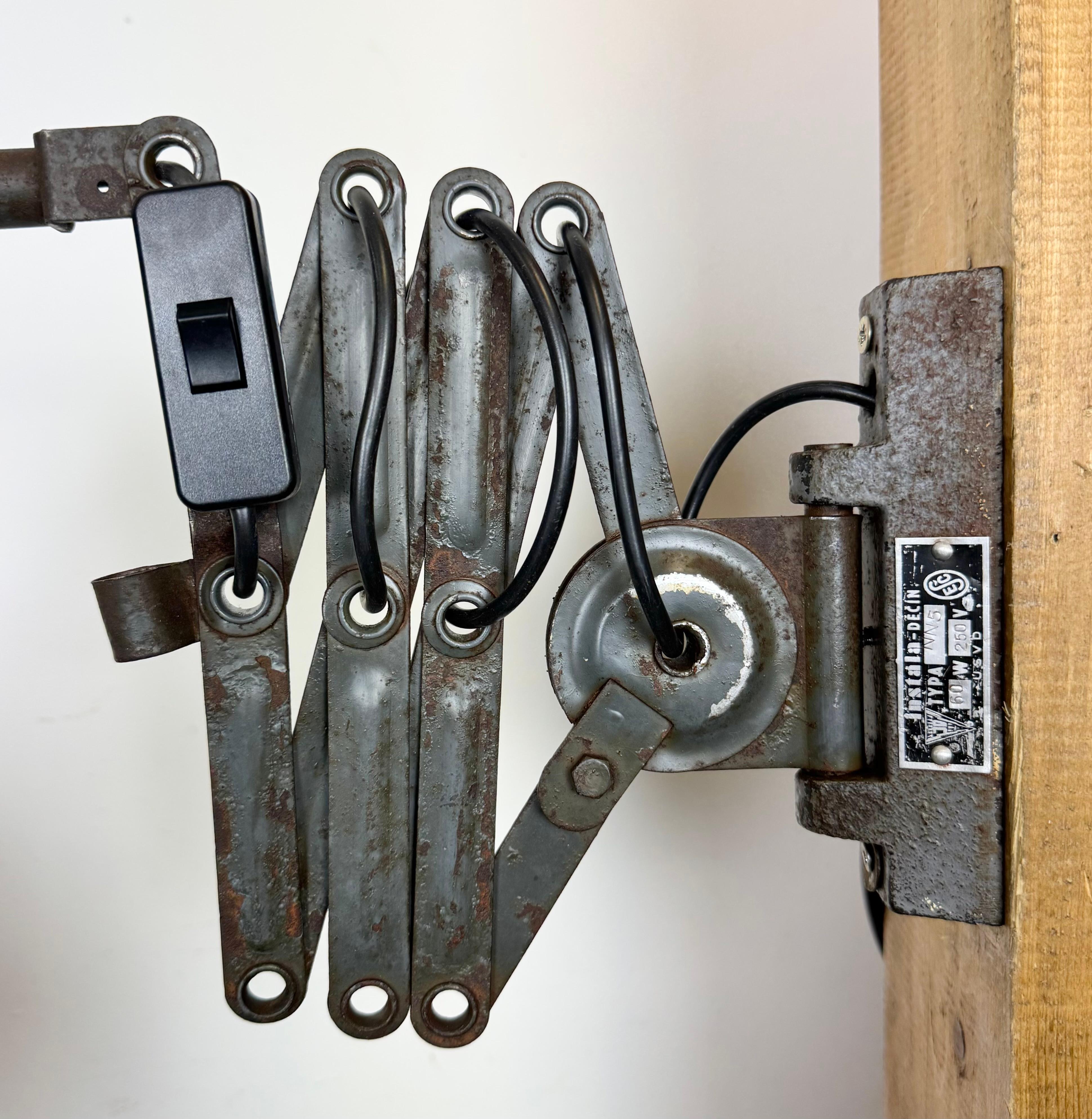Grey Industrial Scissor Wall Lamp from Elektroinstala, 1960s For Sale 3