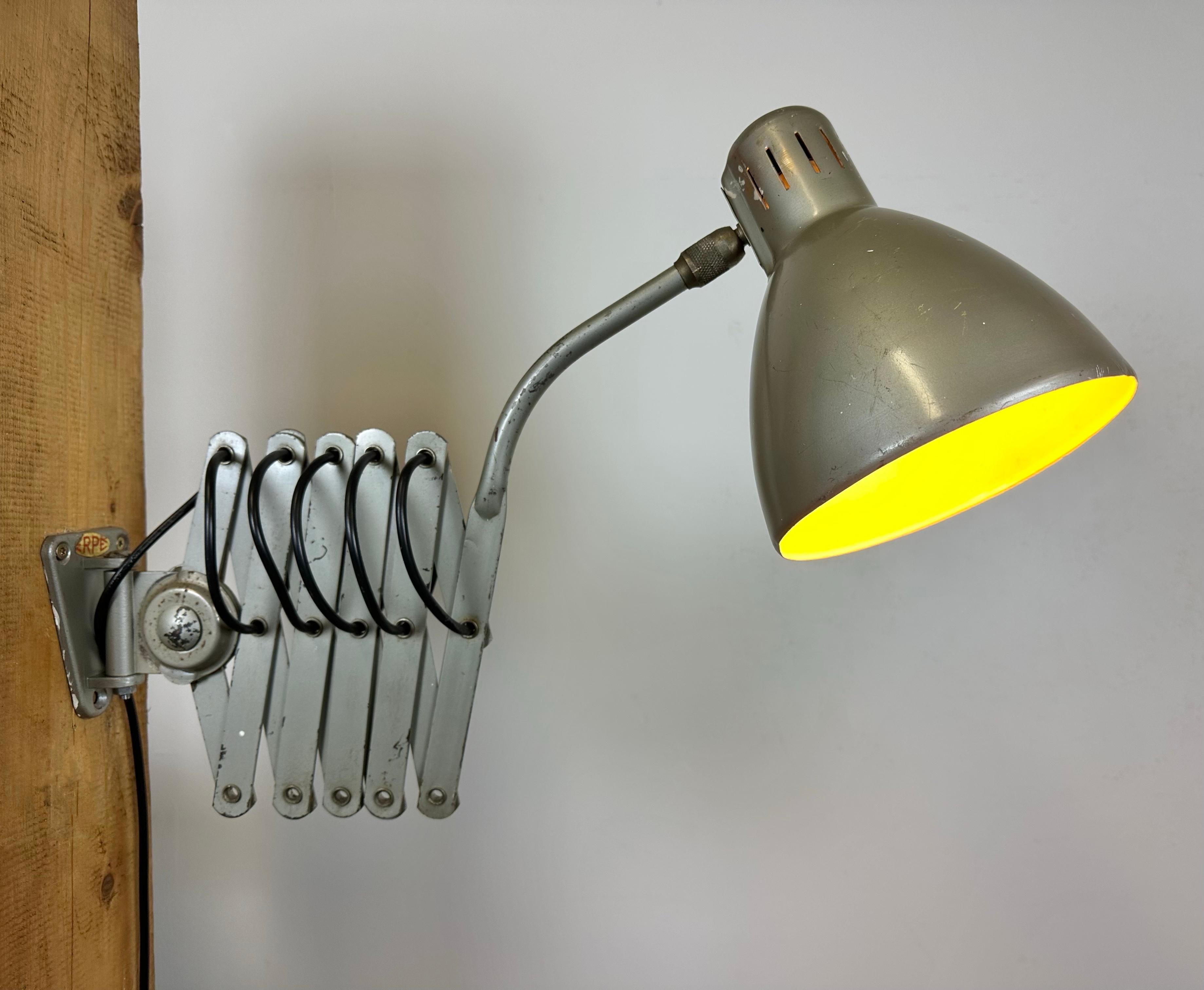 Grey Industrial Scissor Wall Lamp from Erpe, 1960s 10