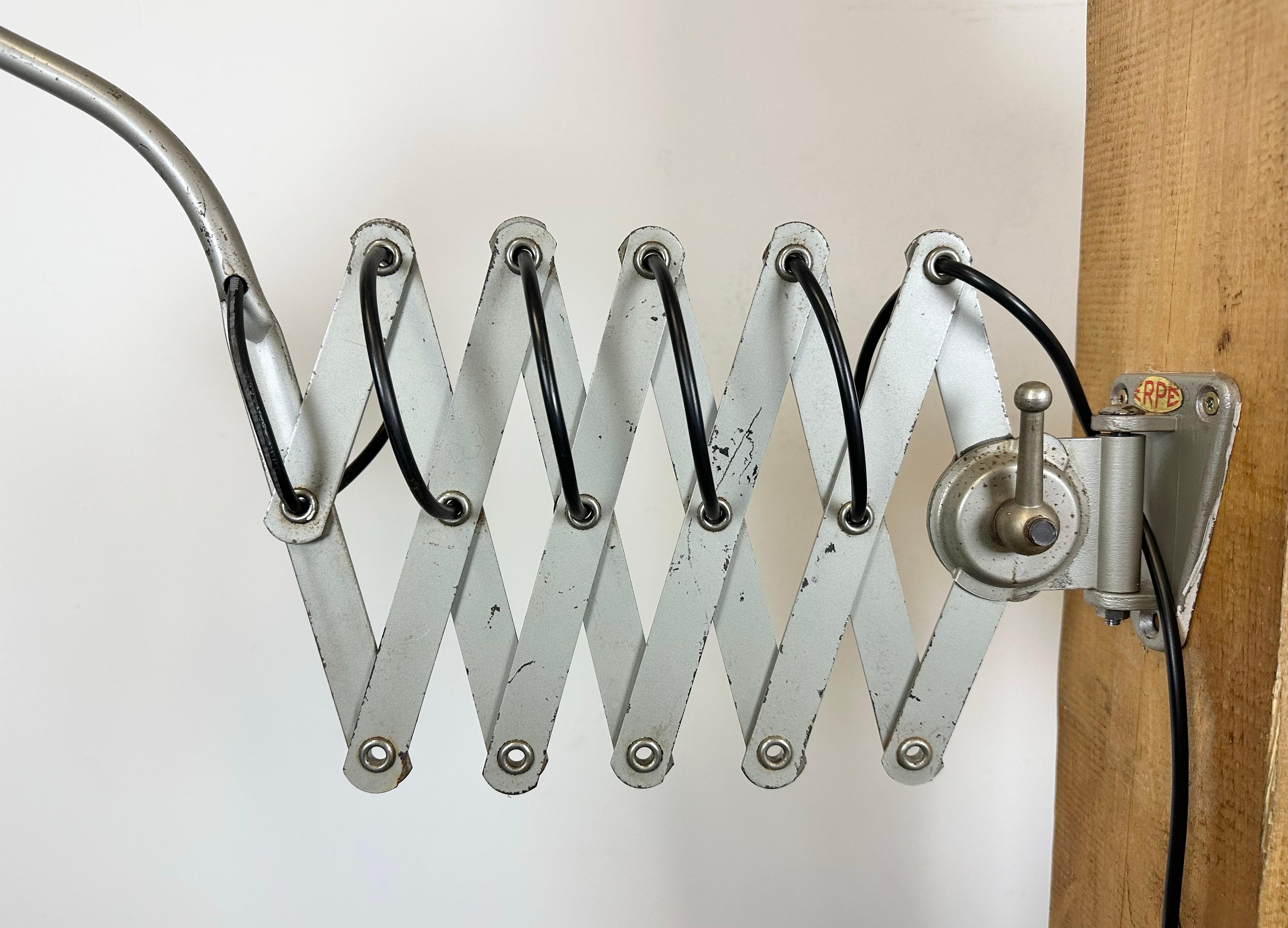 Grey Industrial Scissor Wall Lamp from Erpe, 1960s In Good Condition In Kojetice, CZ