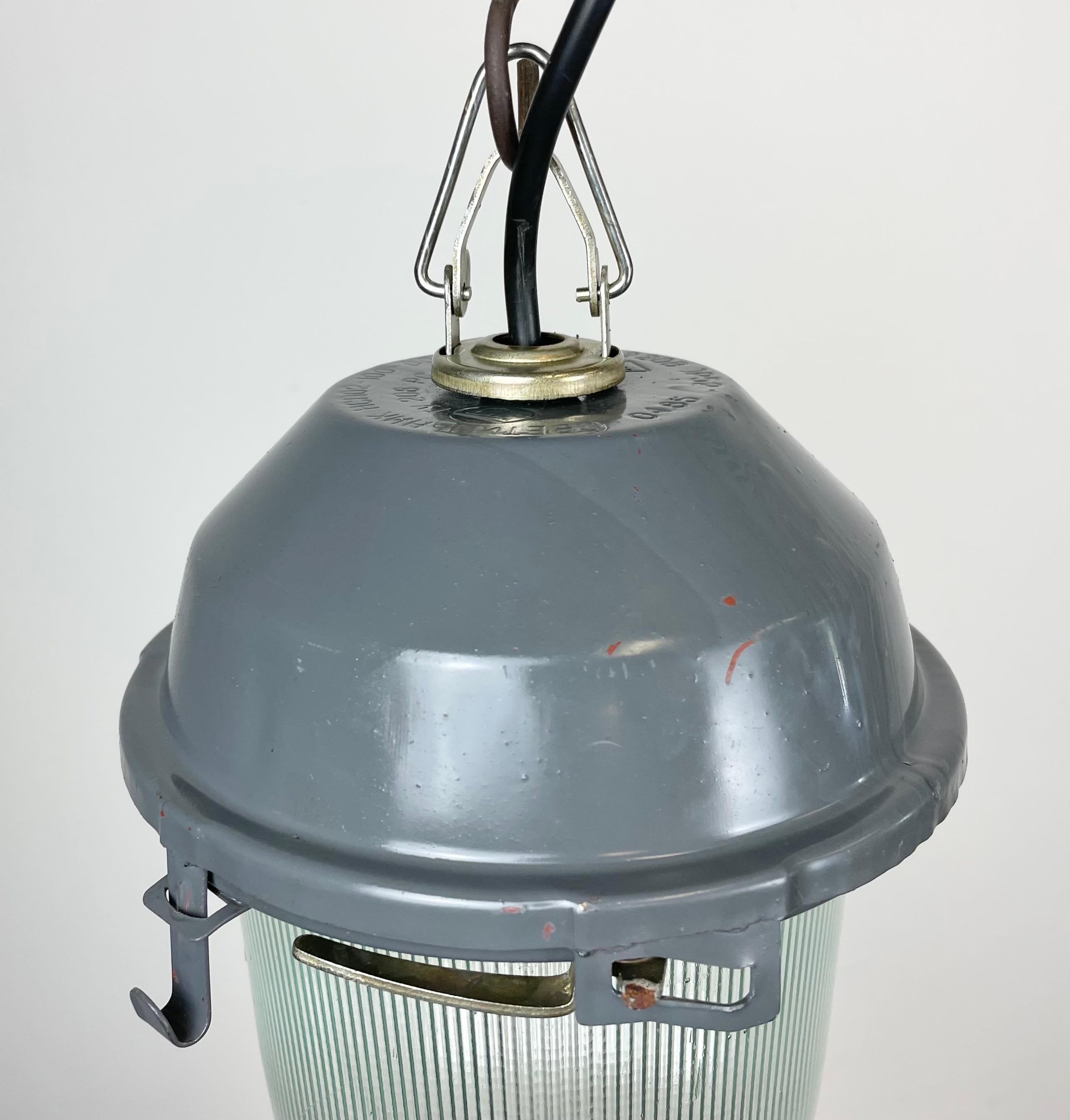Grey Industrial Soviet Bunker Pendant Light, 1970s In Good Condition For Sale In Kojetice, CZ