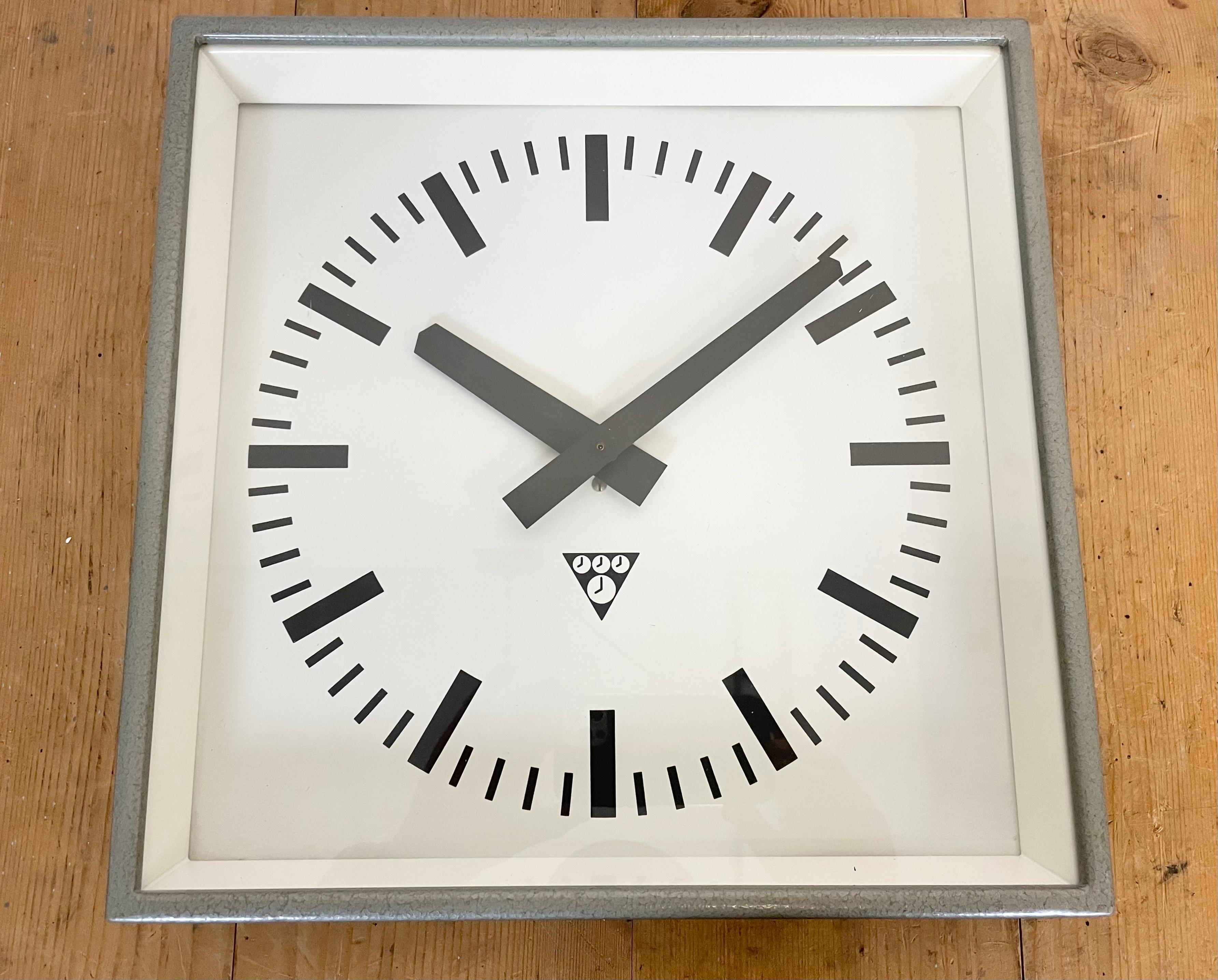 Grey Industrial Square Pragotron Wall Clock, 1970s In Good Condition In Kojetice, CZ