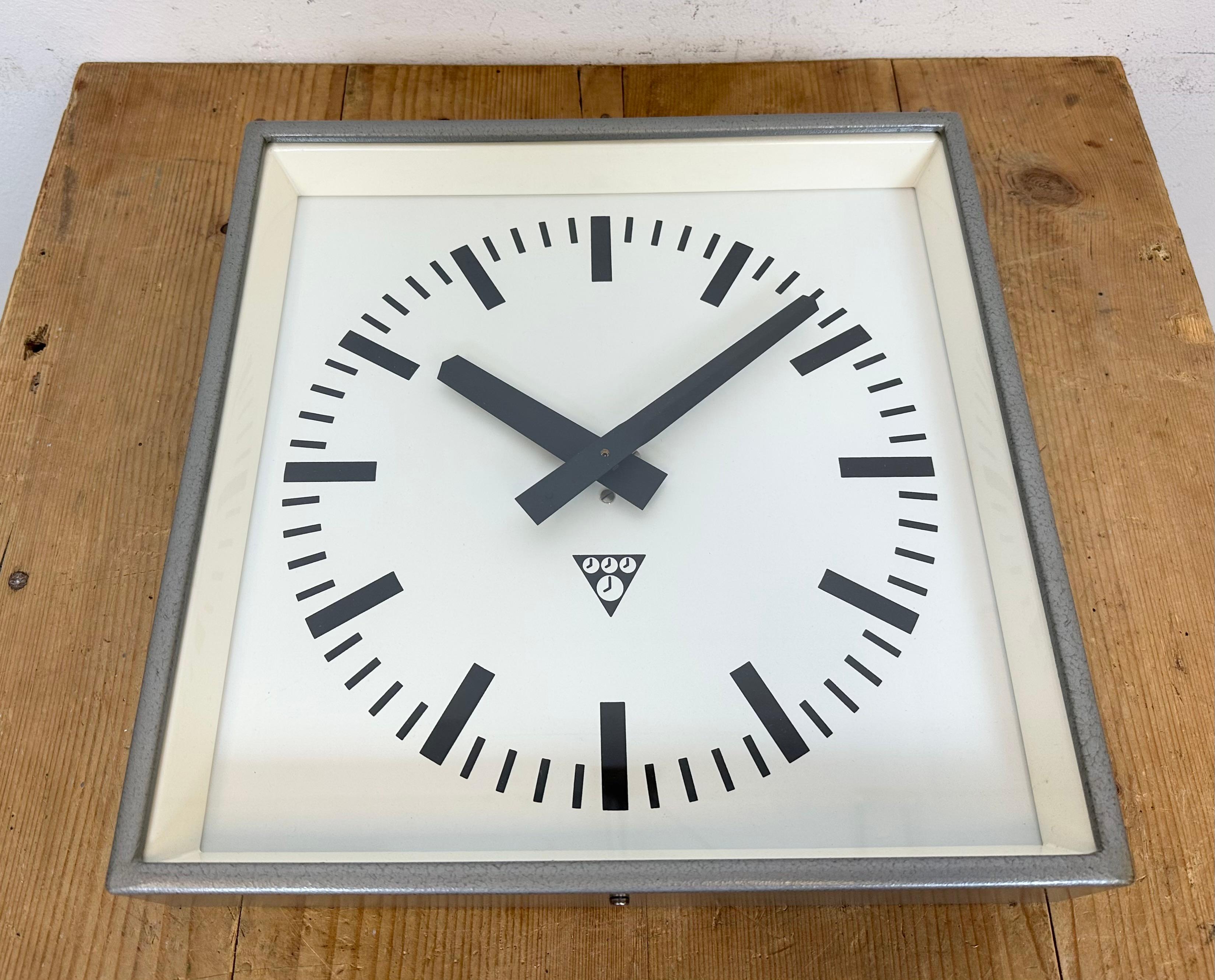 Grey Industrial Square Wall Clock from Pragotron, 1970s For Sale 4
