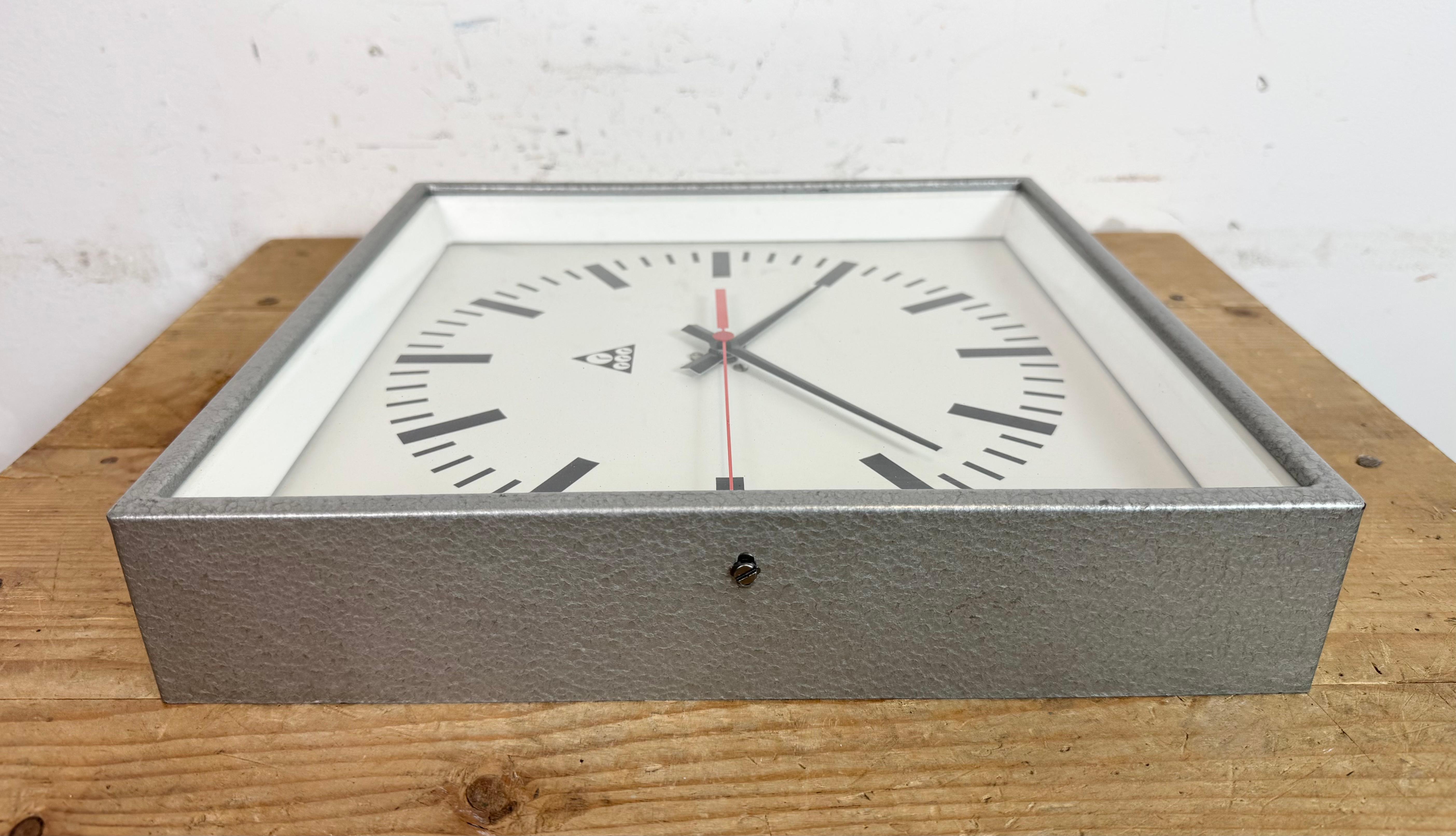 Grey Industrial Square Wall Clock from Pragotron, 1970s For Sale 8