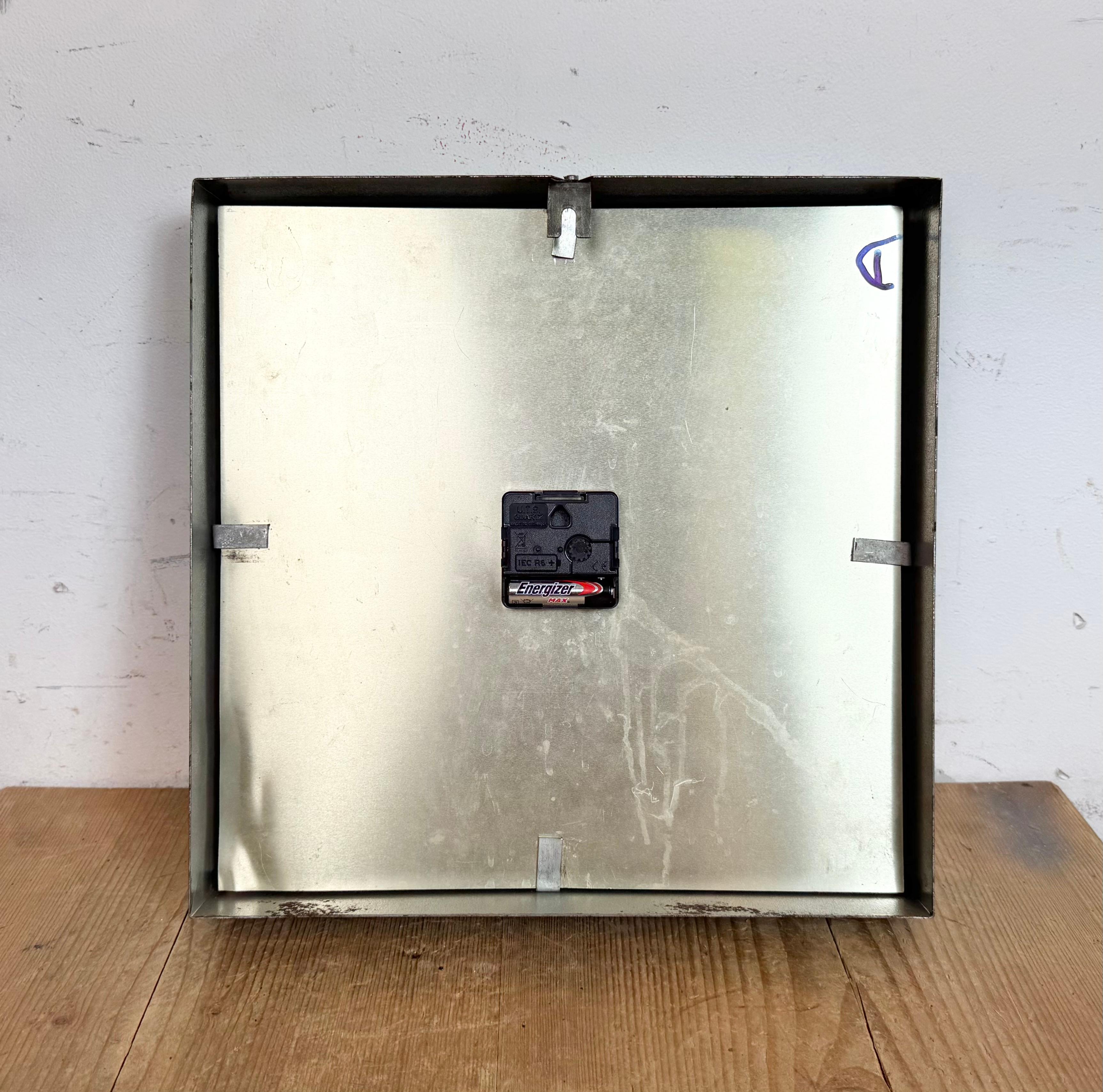 Grey Industrial Square Wall Clock from Pragotron, 1970s For Sale 9