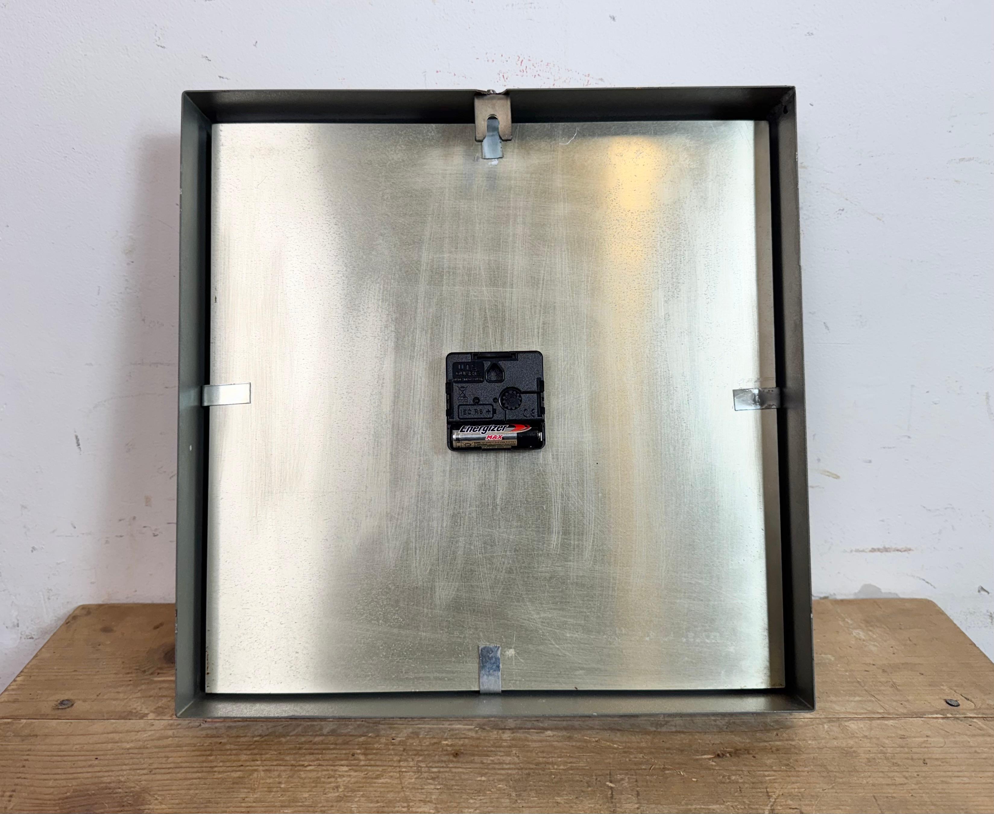 Grey Industrial Square Wall Clock from Pragotron, 1970s For Sale 11