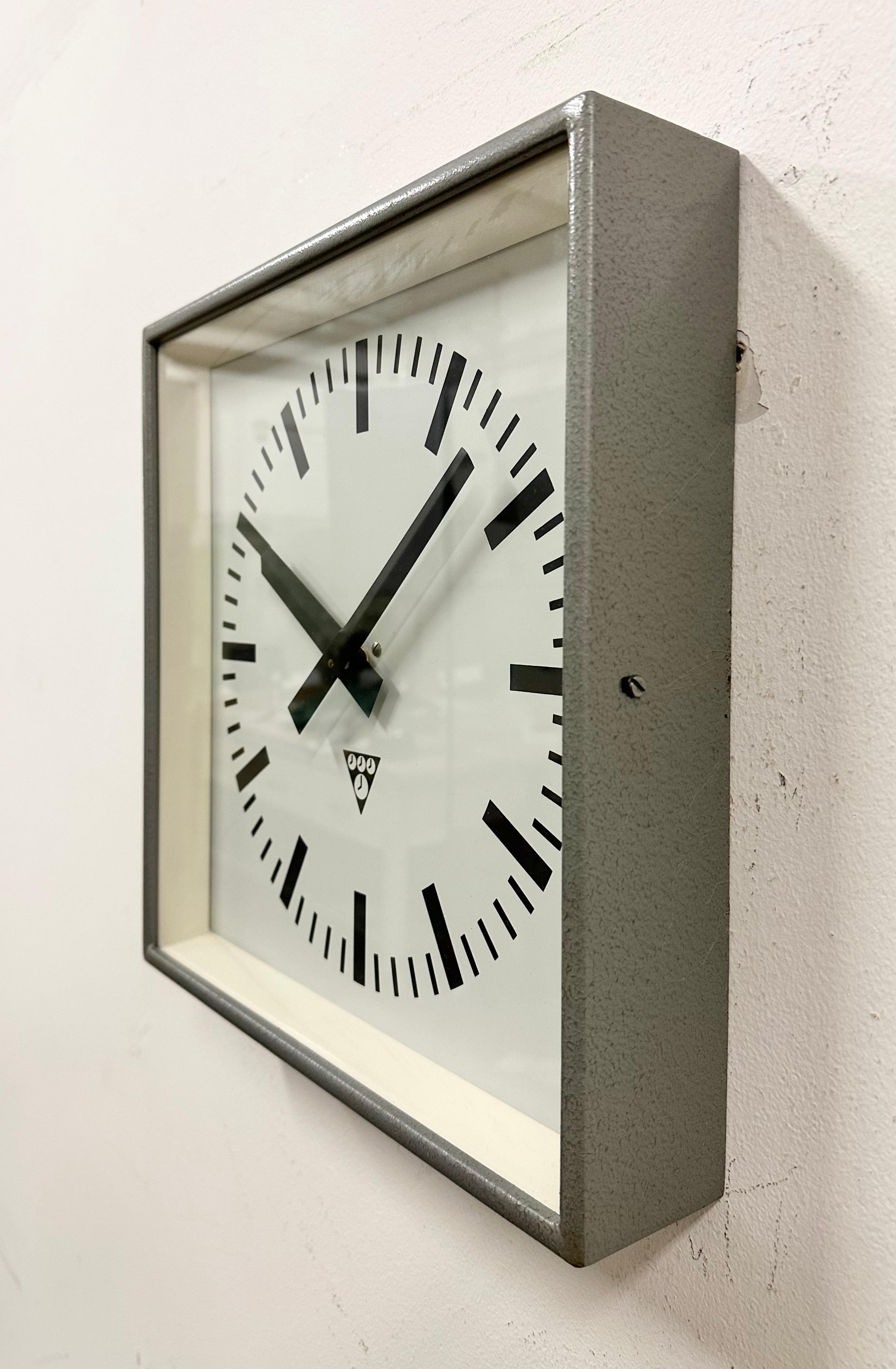 Grey Industrial Square Wall Clock from Pragotron, 1970s In Good Condition For Sale In Kojetice, CZ