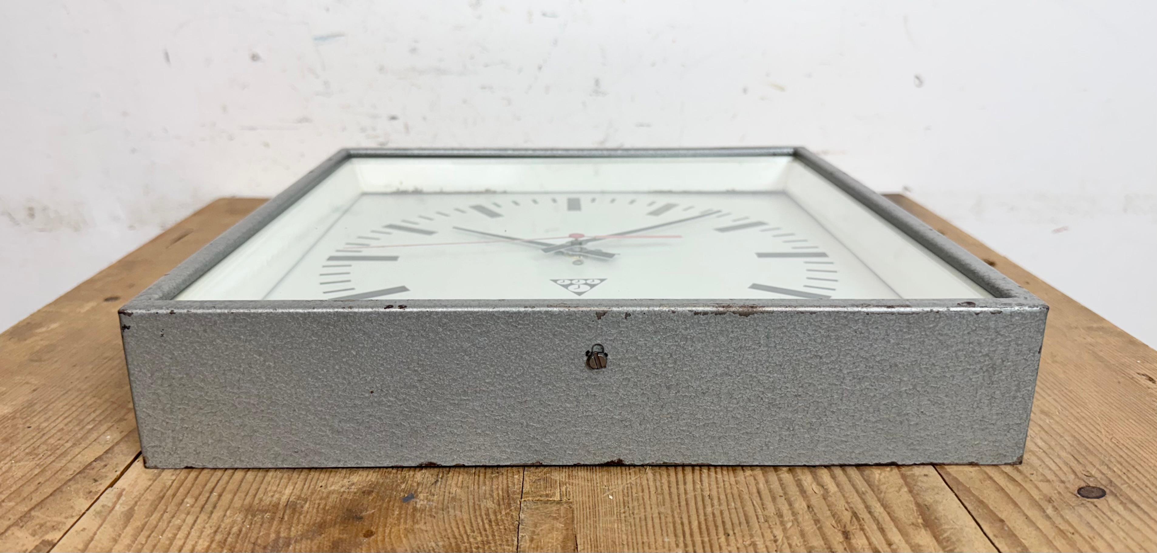 Grey Industrial Square Wall Clock from Pragotron, 1970s For Sale 2