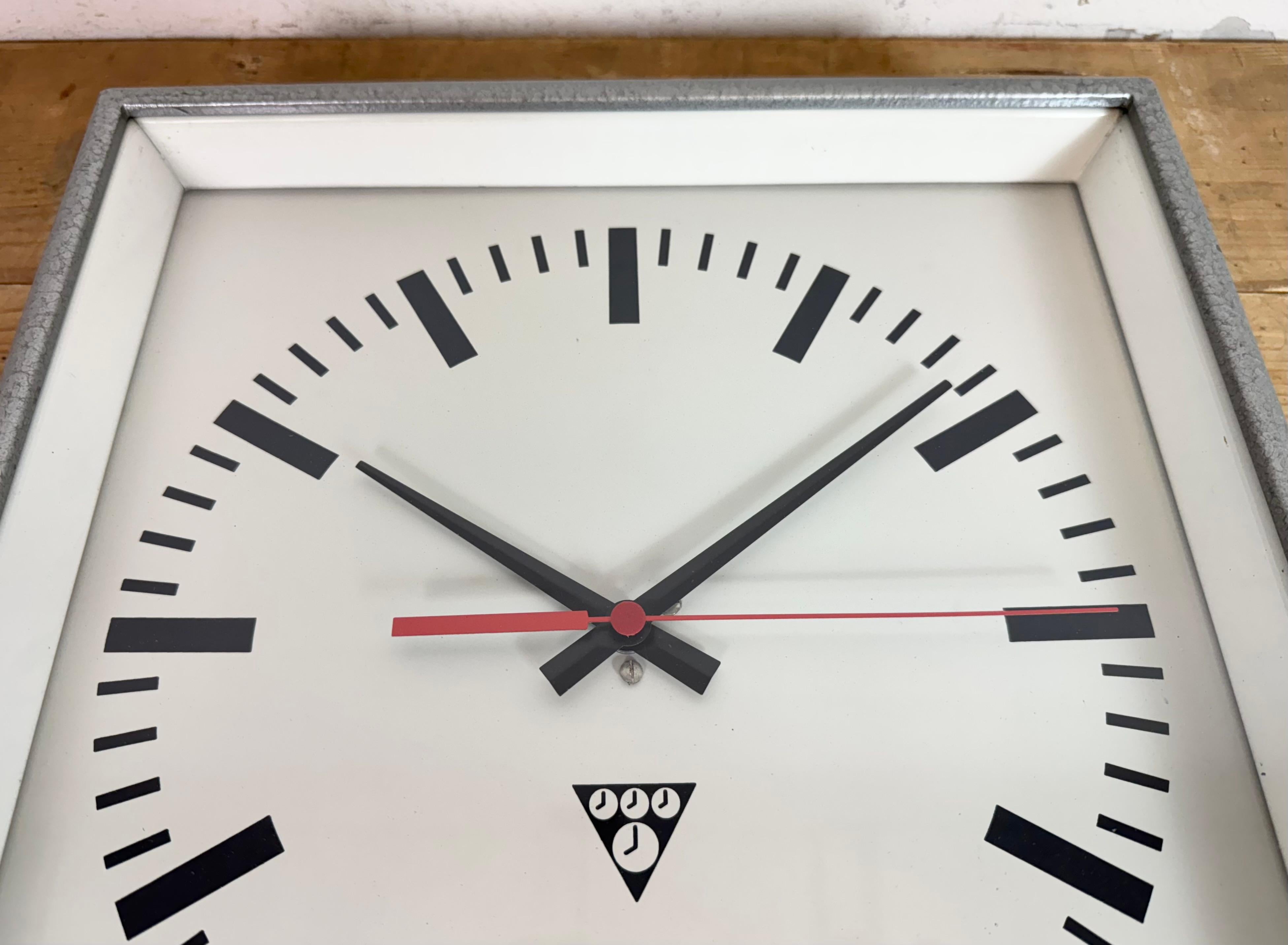 Grey Industrial Square Wall Clock from Pragotron, 1970s For Sale 3