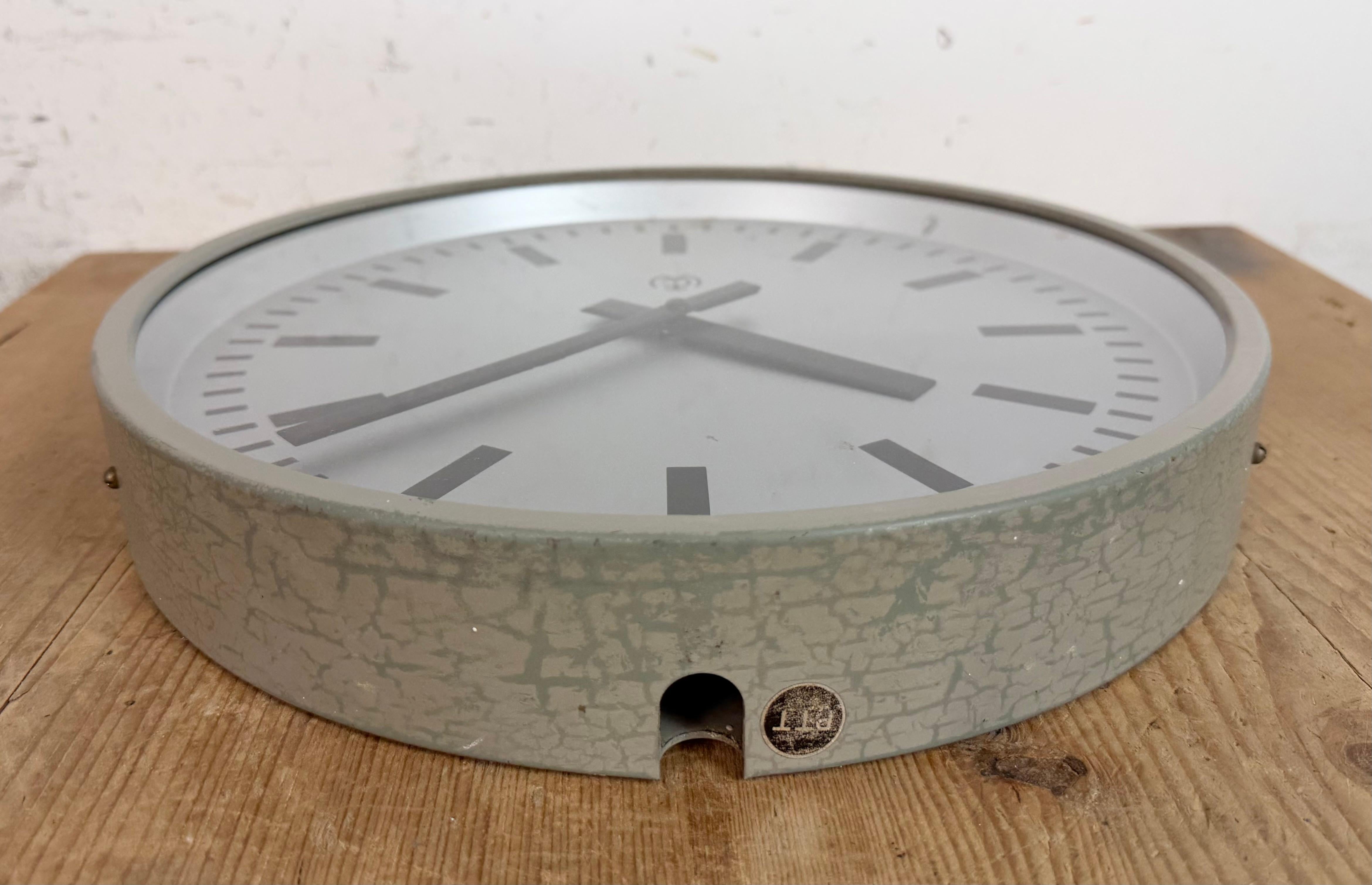 Grey Industrial Station Wall Clock from TCW , 1960 im Angebot 5