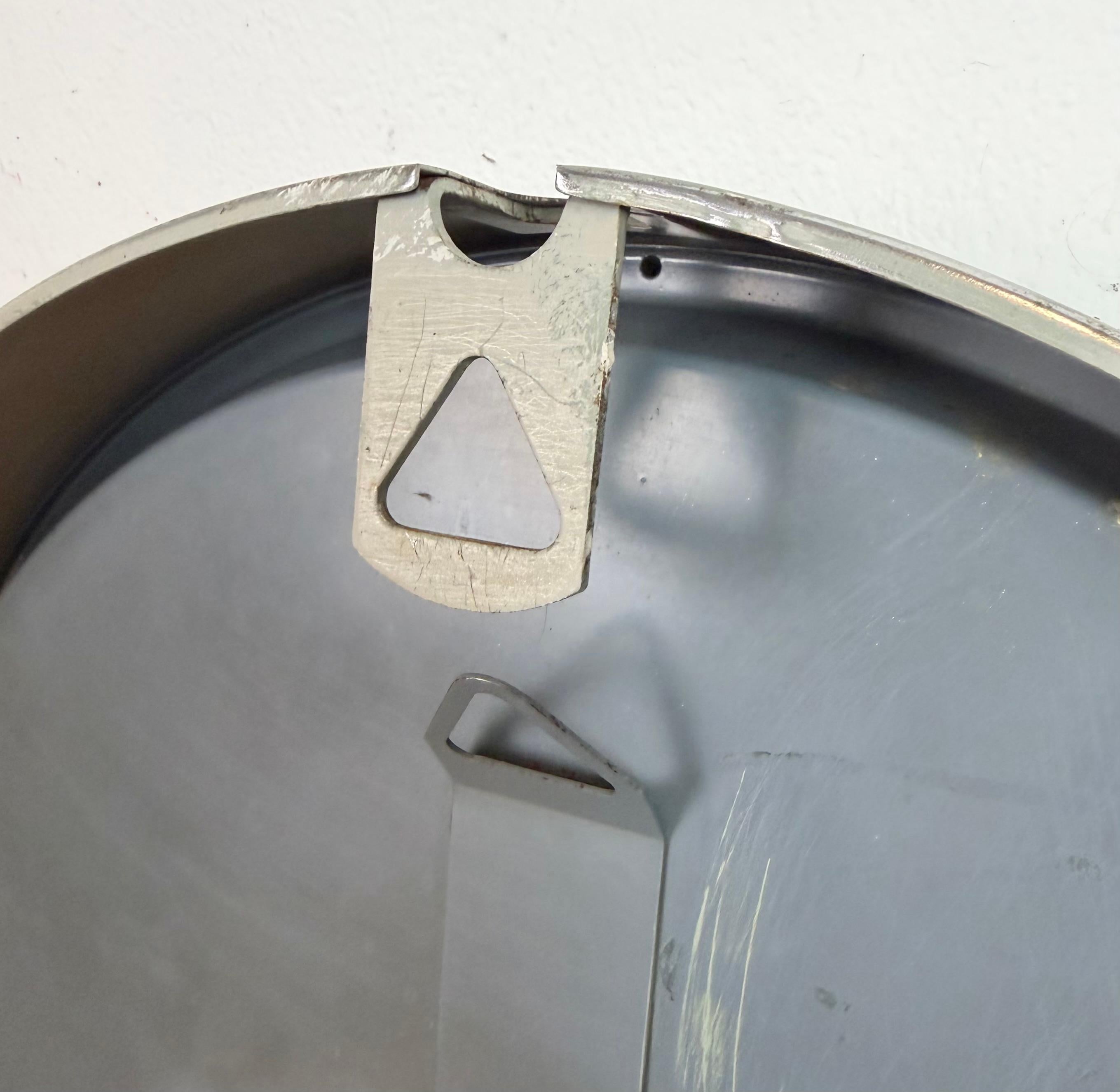 Grey Industrial Station Wall Clock from TCW , 1960 im Angebot 9