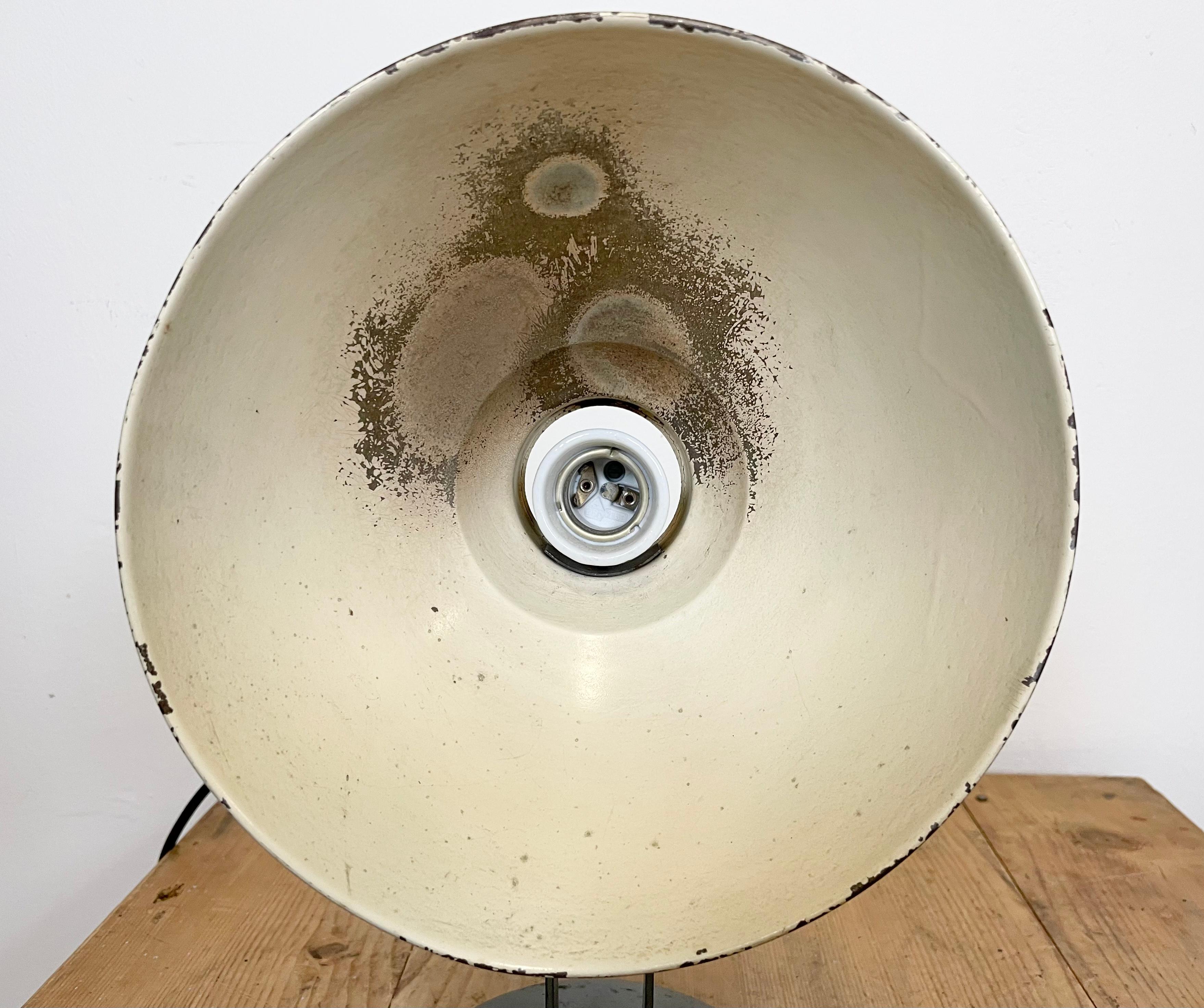 Lampe de table industrielle grise, années 1970 en vente 6