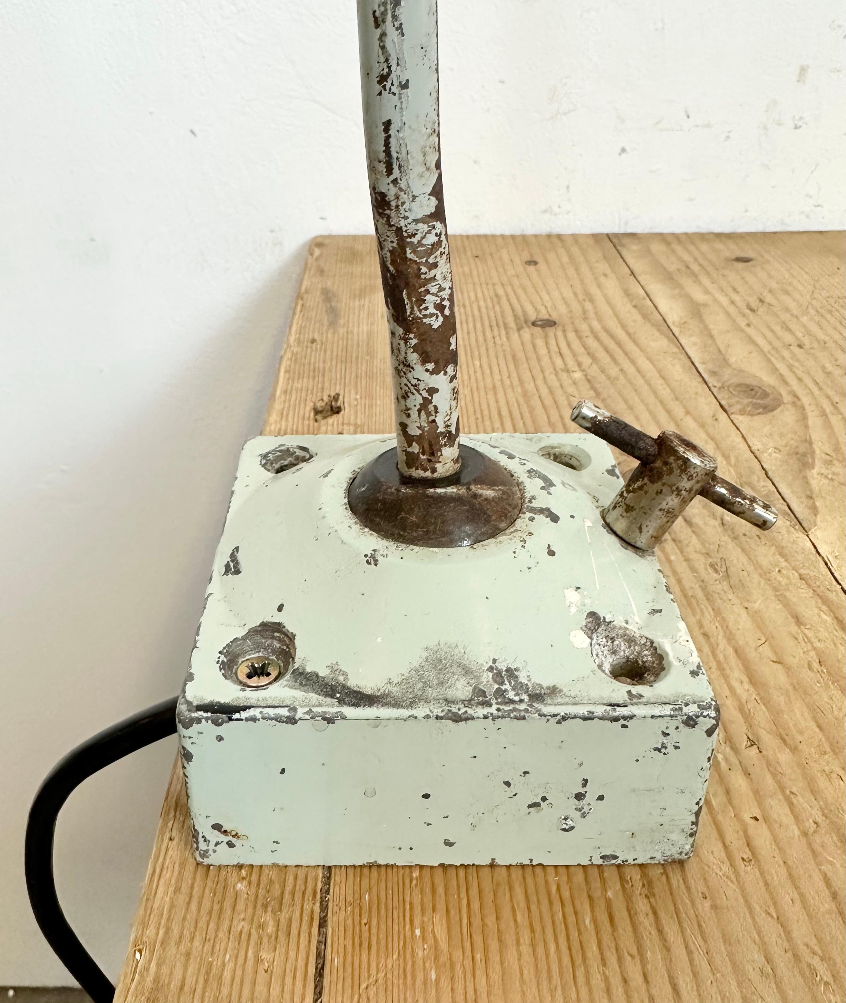 Lampe de bureau industrielle grise d' Elektrosvit, années 1970 en vente 6