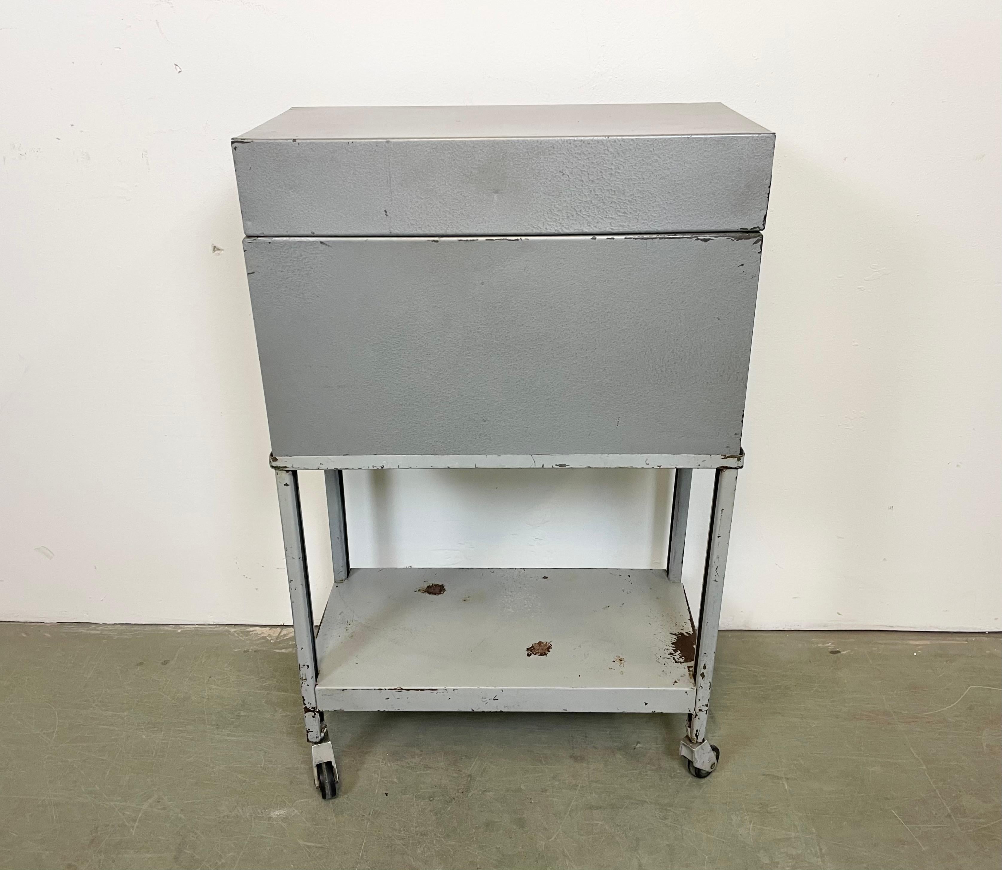 Grey Industrial Trolley , 1960s For Sale 6
