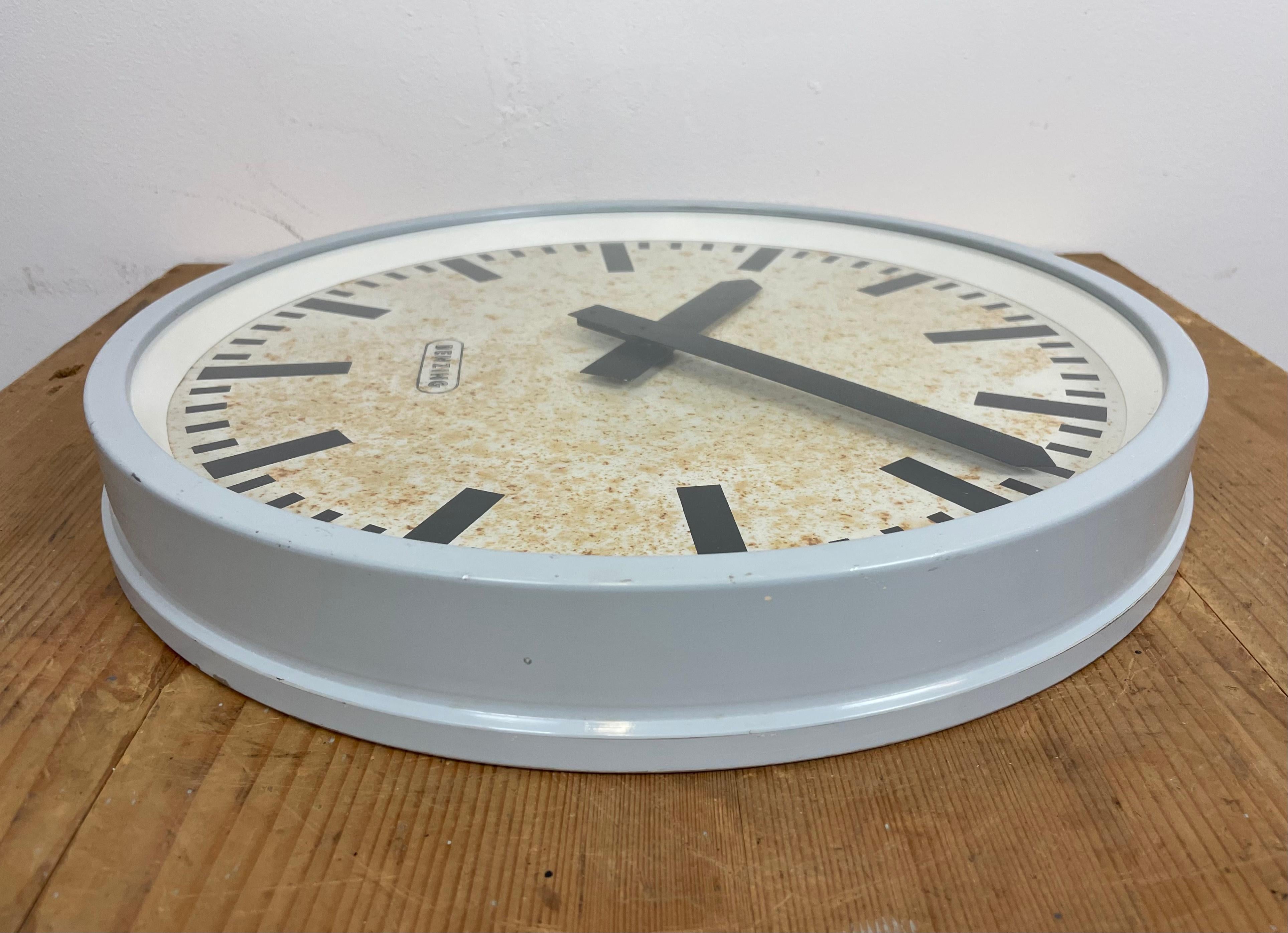 Grey Industrial Wall Clock from Benzing, 1960s For Sale 2