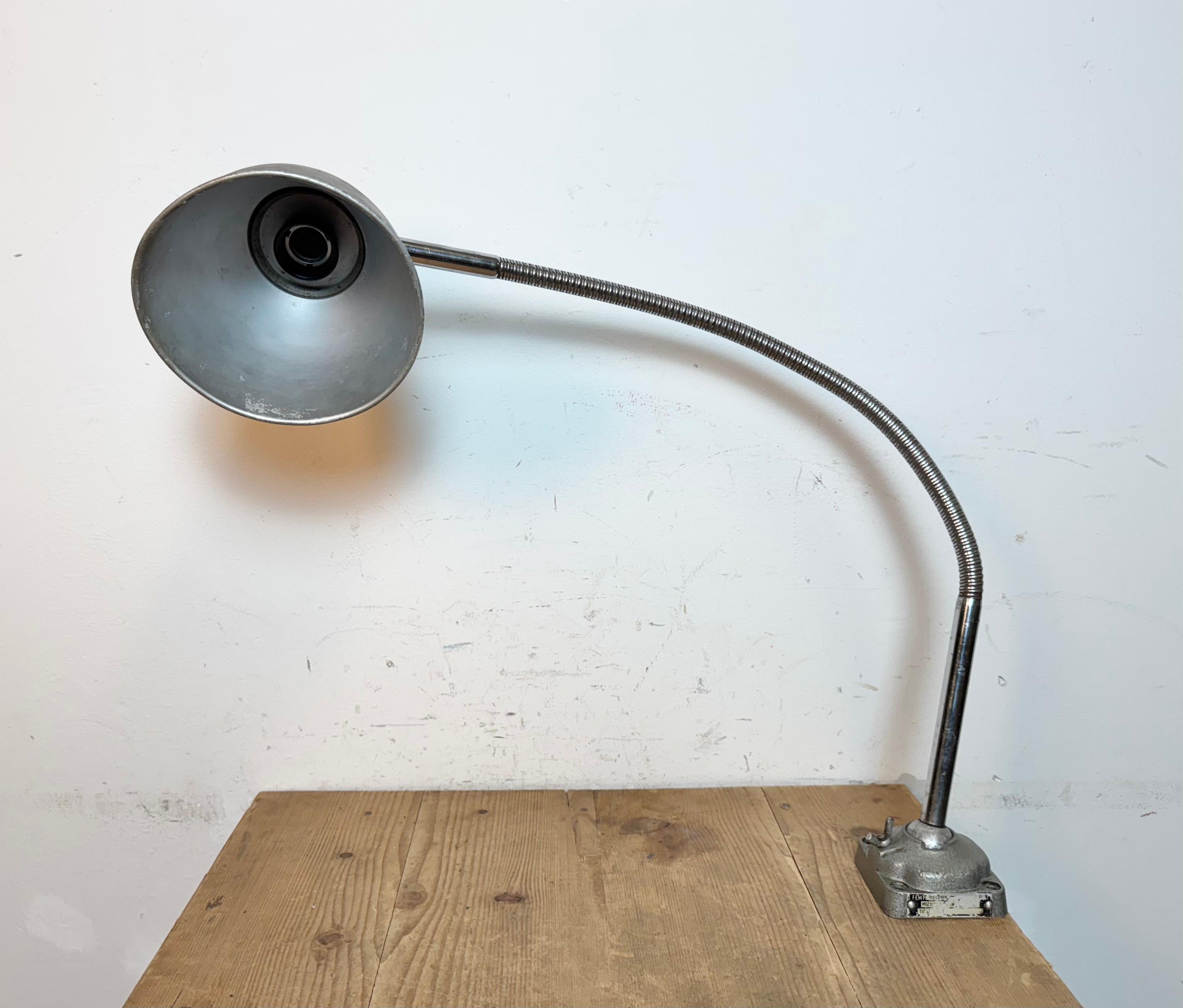 Grey Industrial Workshop Gooseneck Table Lamp, 1960s For Sale 5