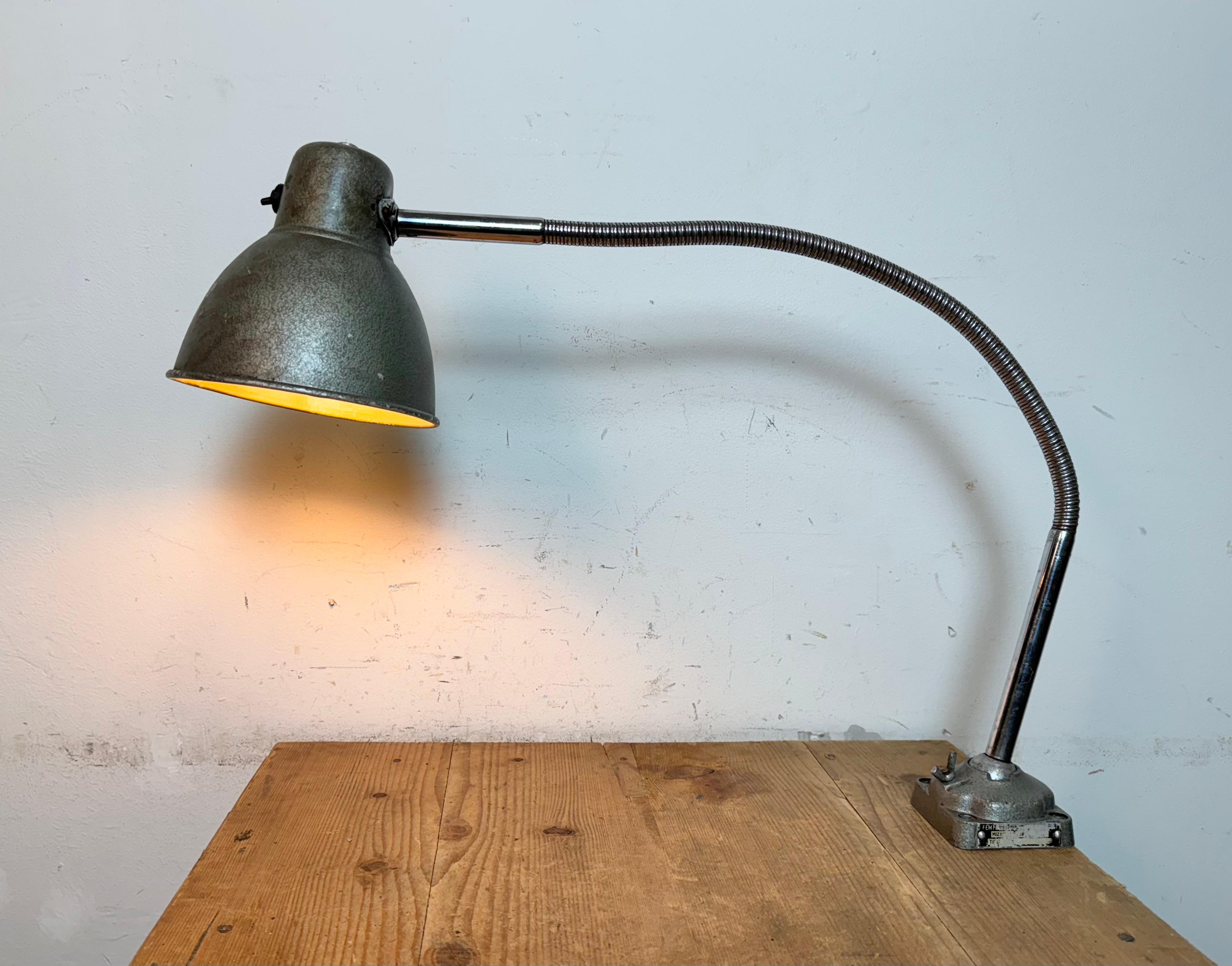 Grey Industrial Workshop Gooseneck Table Lamp, 1960s For Sale 13