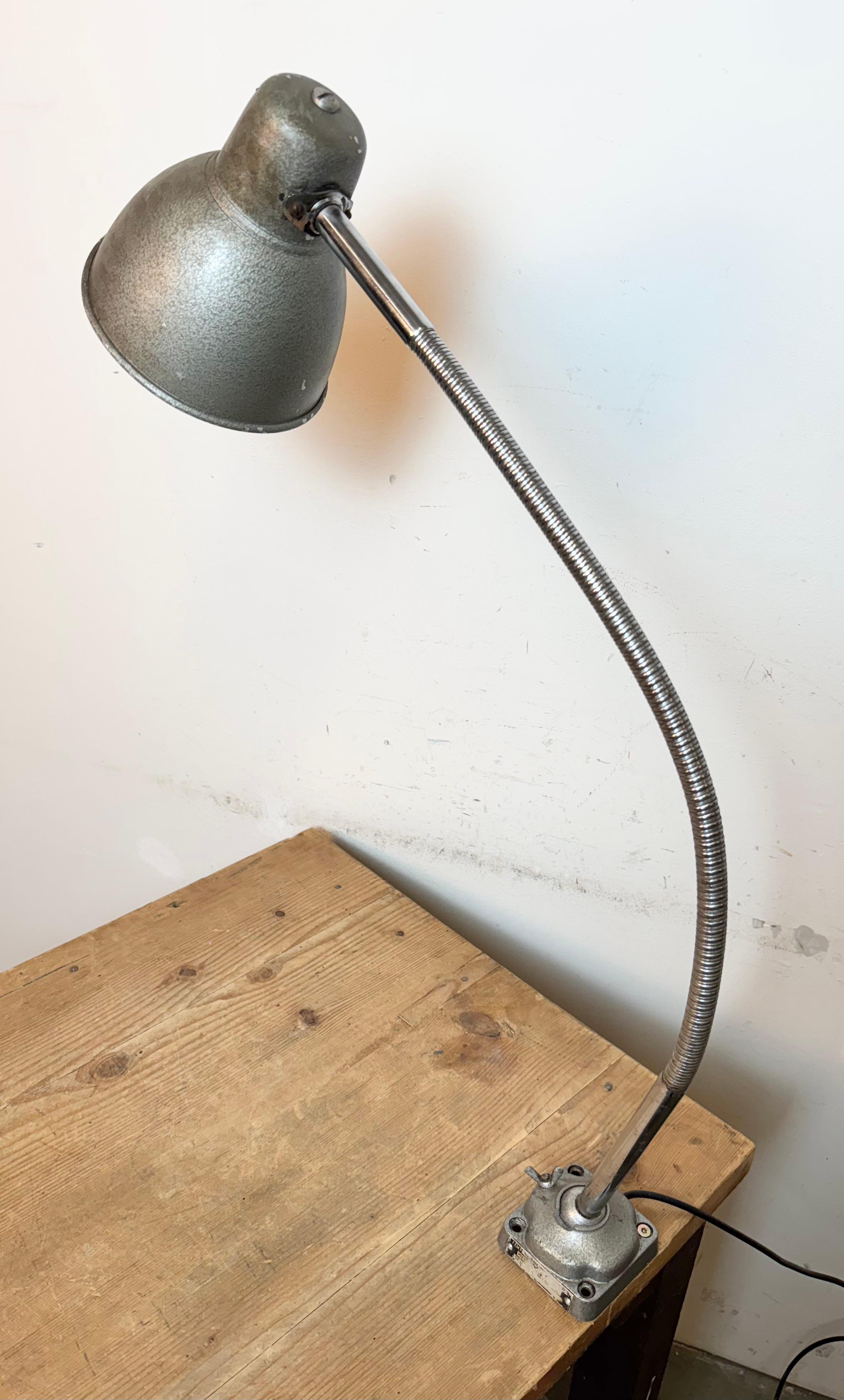 Grey Industrial Workshop Gooseneck Table Lamp, 1960s For Sale 2