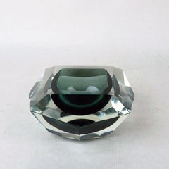 Cuenco de cristal de Murano facetado gris italiano de Flavio Poli para Seguso
