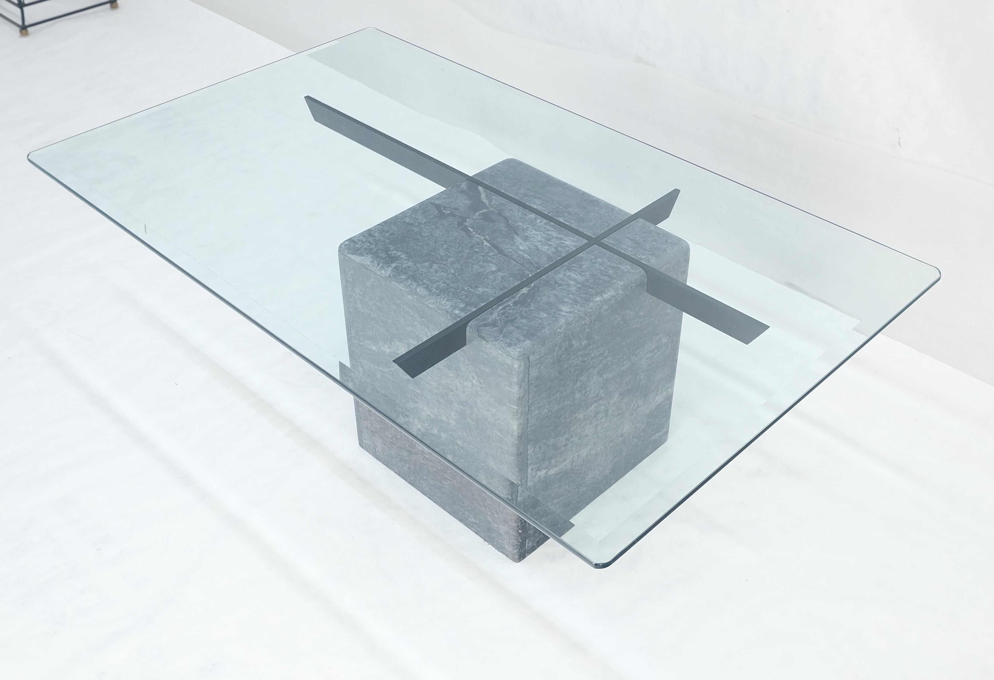 Mármol italiano gris Base en forma de cubo 30x50 Tapa rectangular de cristal Mesa de centro LIMPIA en venta 3