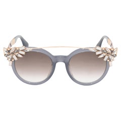 Graue Jimmy Choo-Sonnenbrille mit Kristallverzierungen