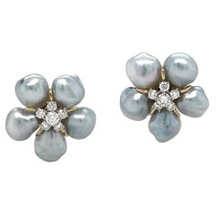 Boucles d'oreilles grappe de perles Keshi grises des mers du Sud en or jaune 18 carats et diamants