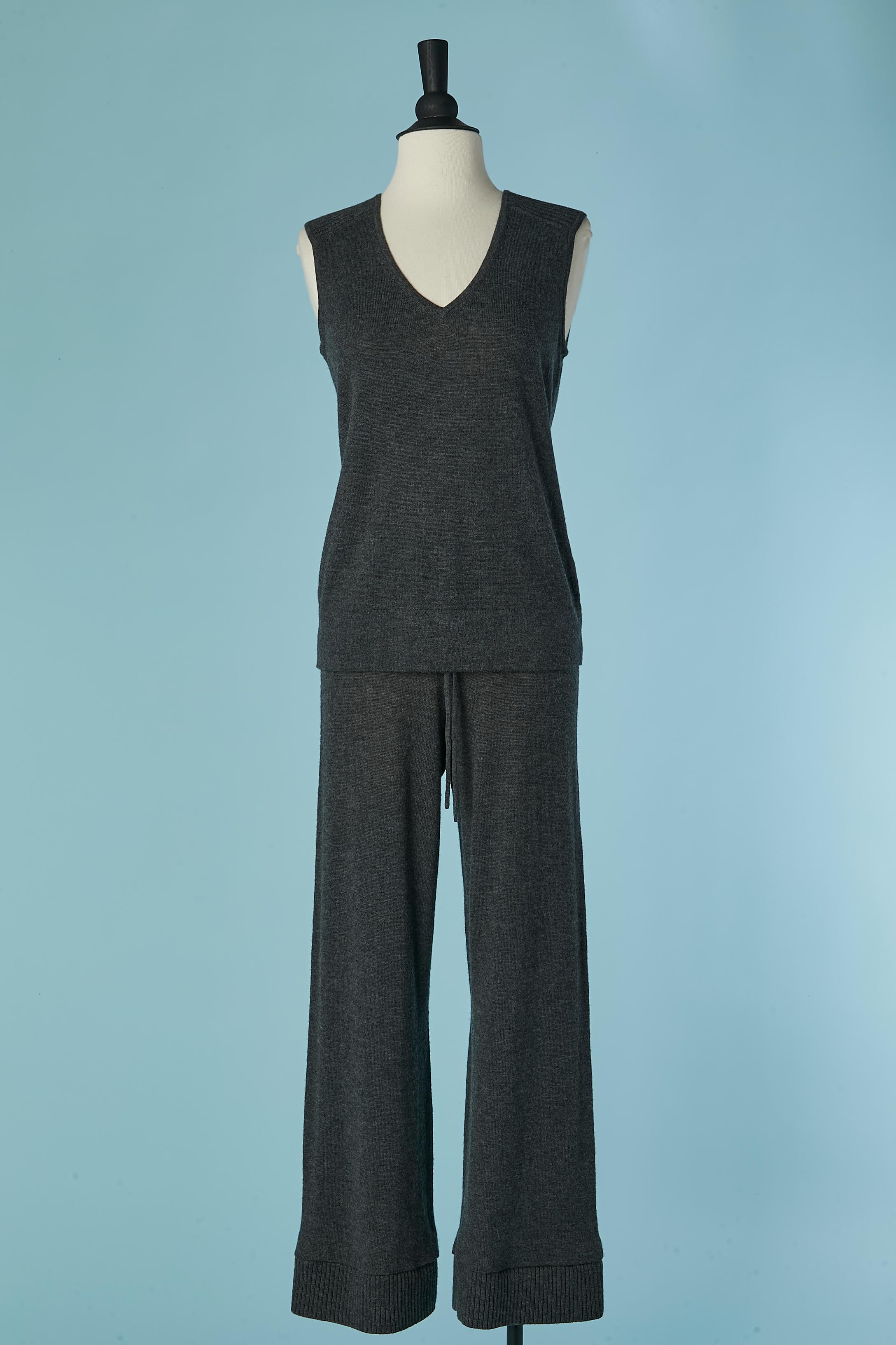 Grey knit sleeveless sweater, hoodie and trouser ensemble ESCADA Sport For Sale 5