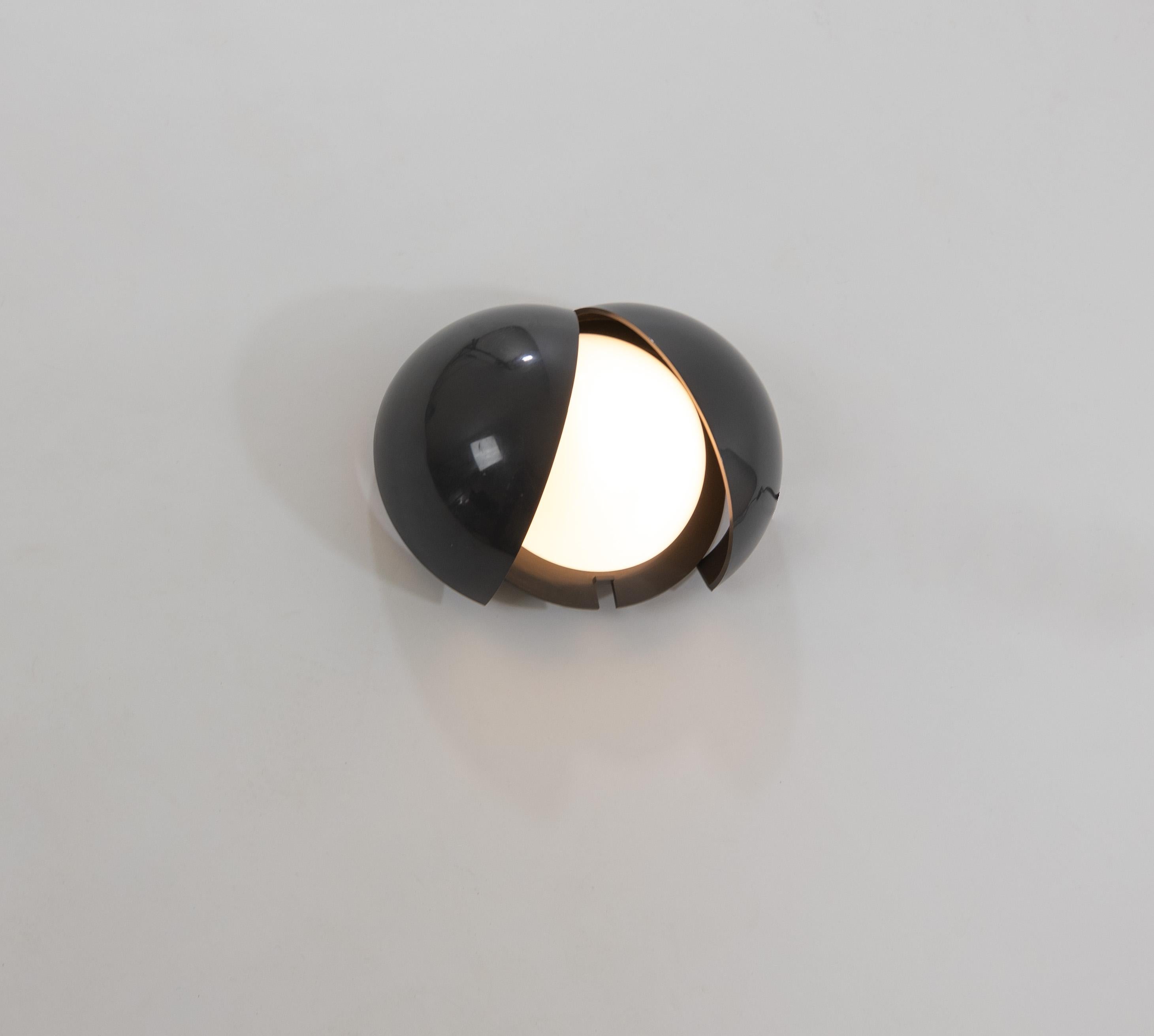 Lámpara de pared Lampira gris de G.P.A. Monti para Fontana Arte, años 1970 finales del siglo XX en venta