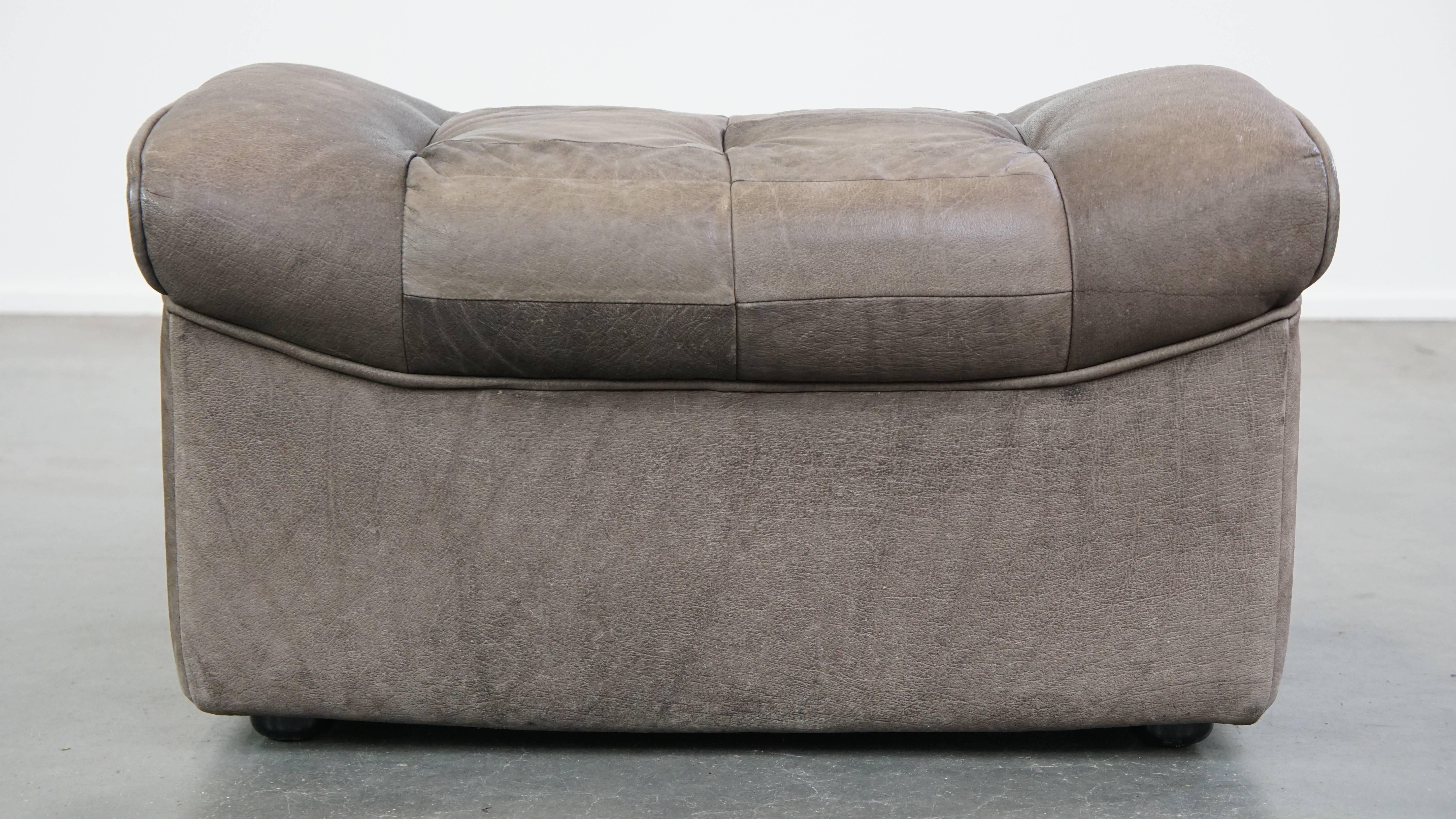 Canapé design en cuir gris 2 éléments + pouf en vente 7