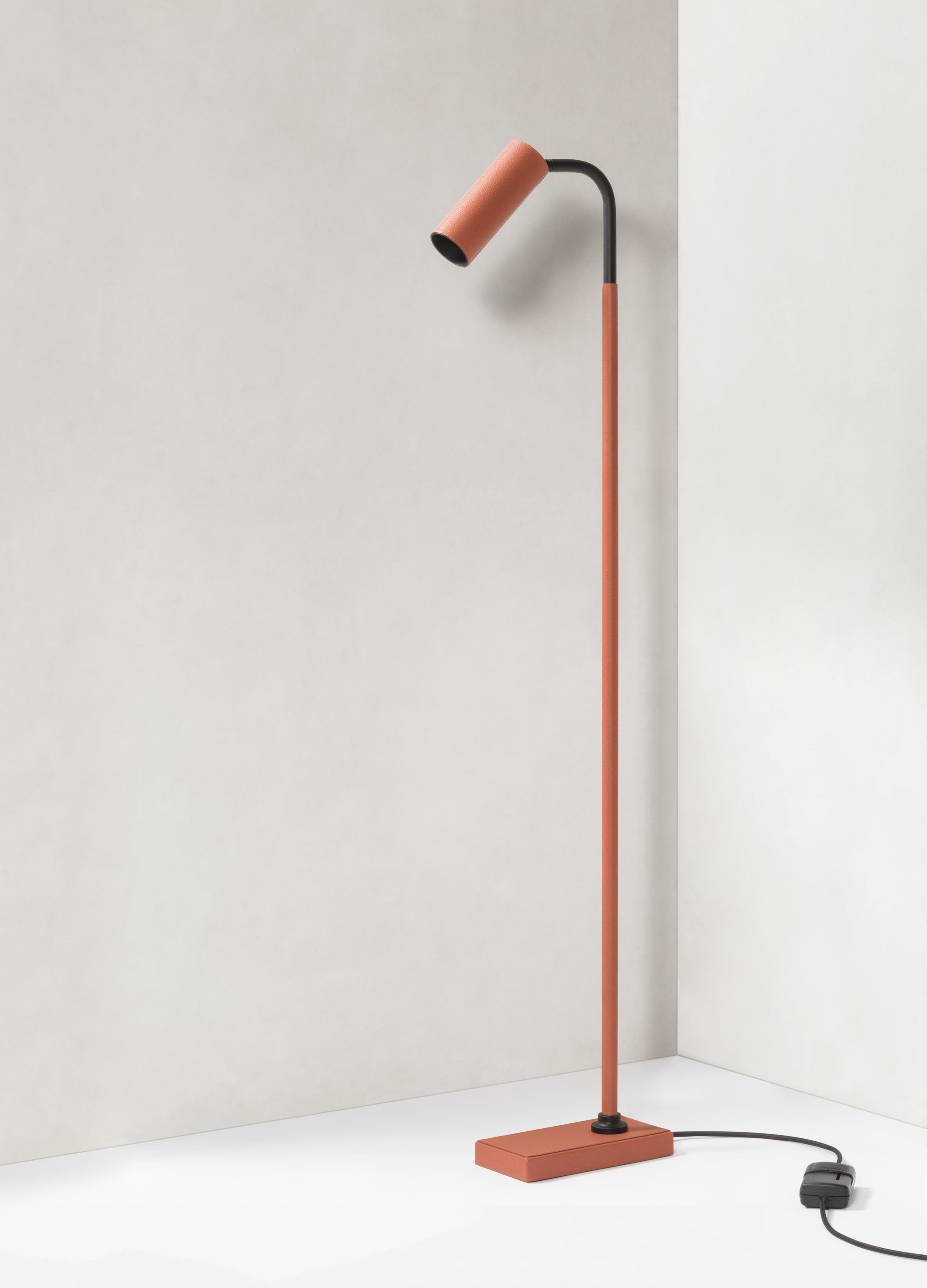 Italian Grey Leather Floor Lamp Tekna for Giobagnara Marquesse, Brass Lacquered Black For Sale