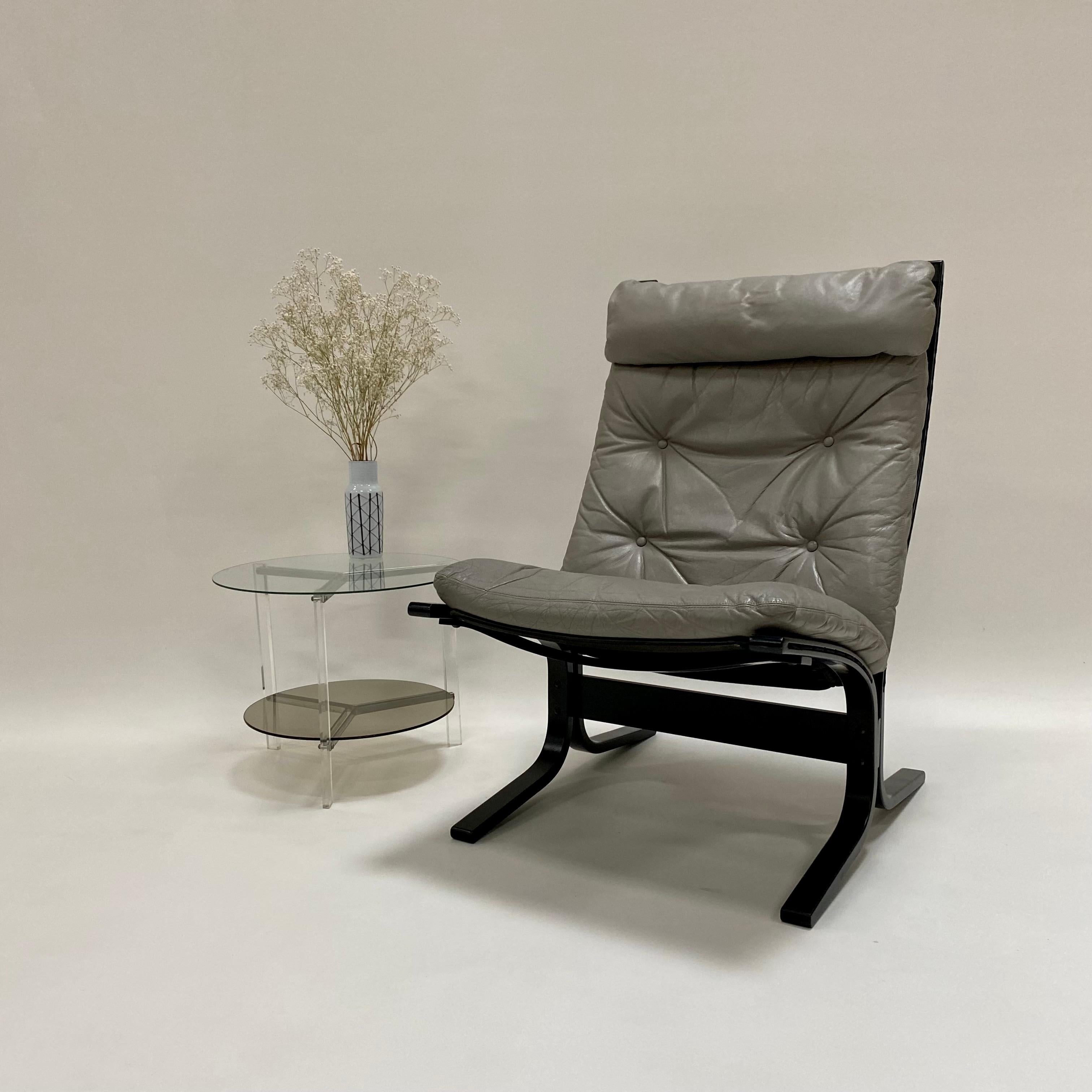 Grey Leather Lounge Chair by Ingmar Relling for Westnofa, Norway 1960s For Sale 4