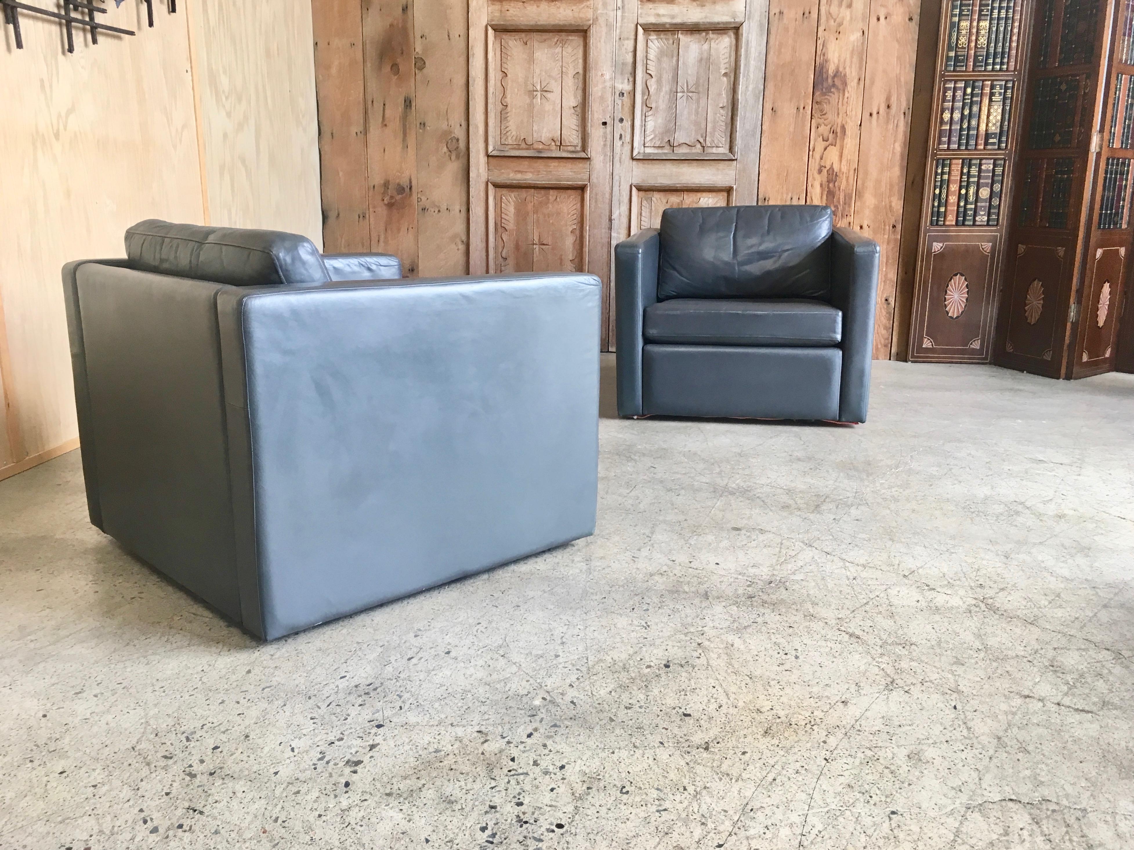 Grey Leather Lounge Cube Chairs 7
