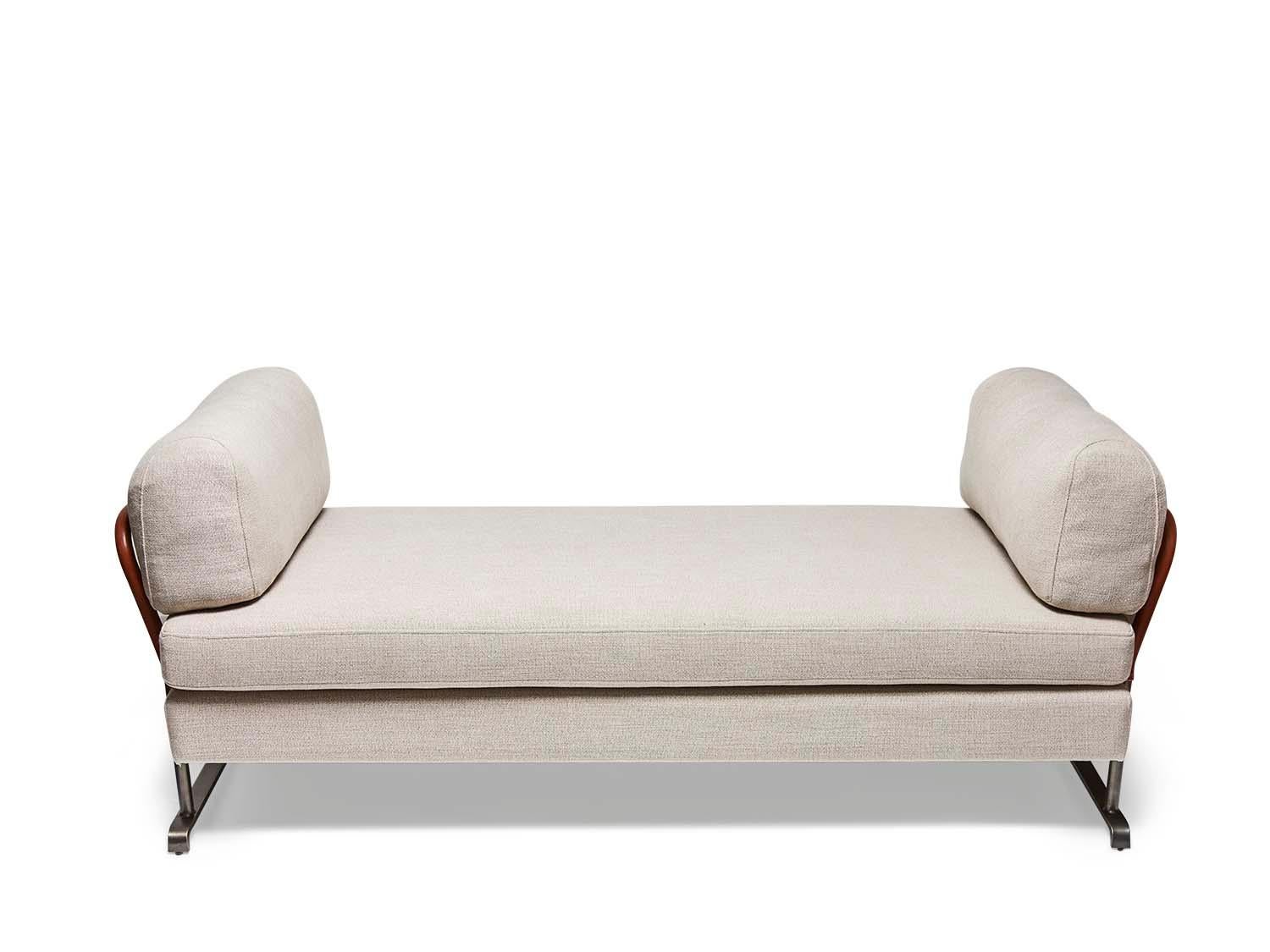 Mid-Century Modern Méridienne en lin et cuir grise de Lawson-Fenning en vente