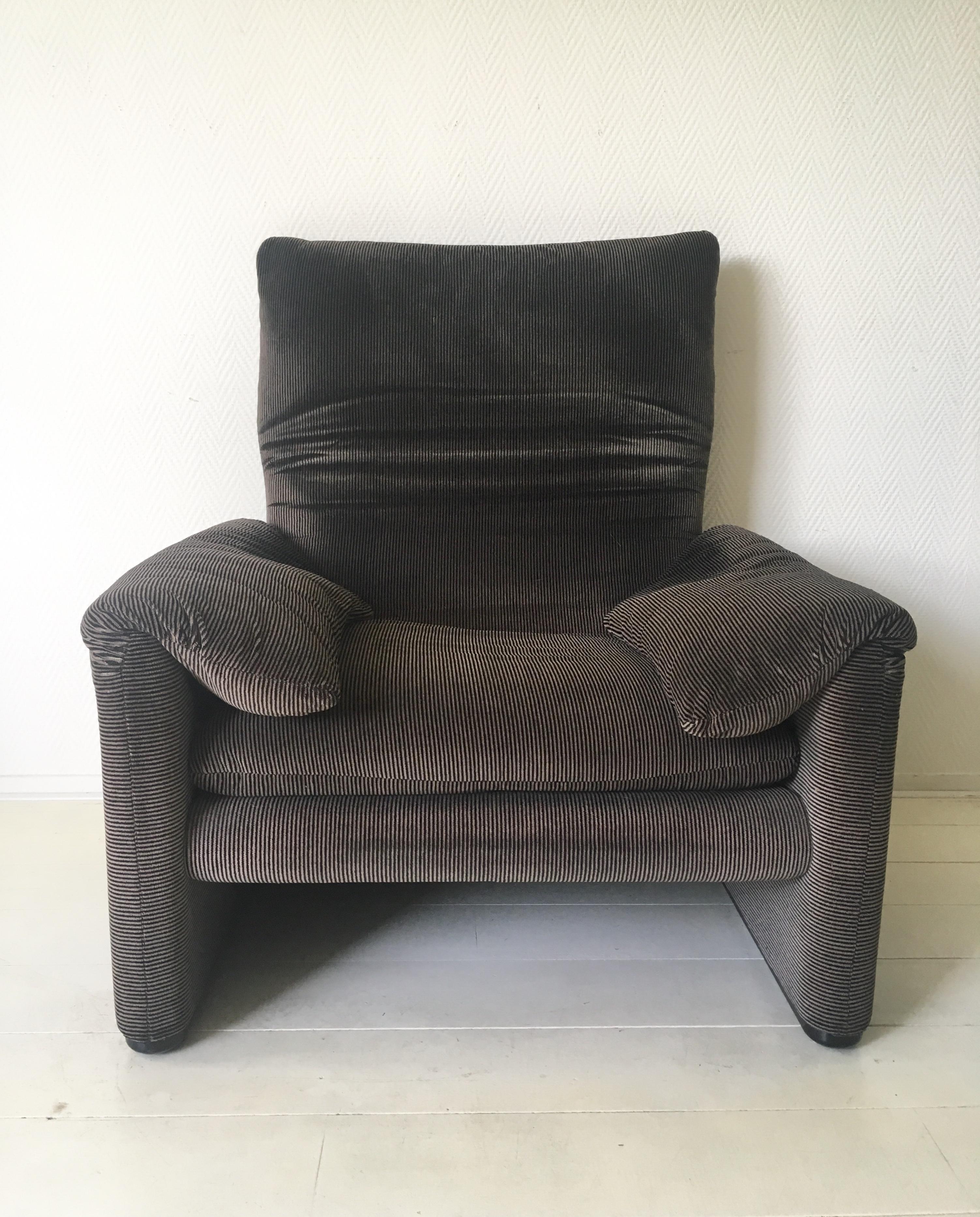Grey Maralunga Armchair by Vico Magistretti for Cassina, 1970s 3