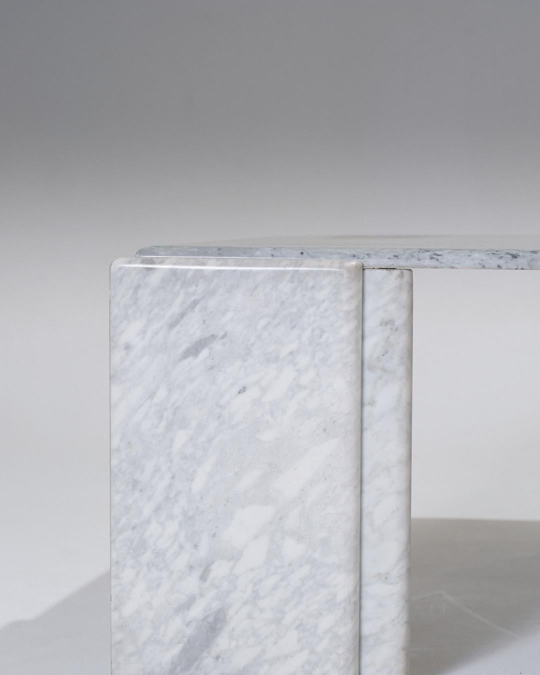 Grey Marble Drop-Shaped Coffee Table, 1980s For Sale 4