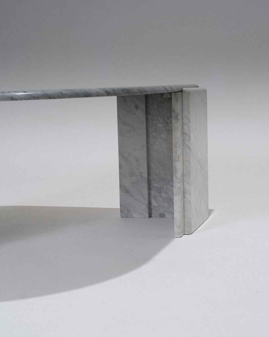 Grey Marble Drop-Shaped Coffee Table, 1980s For Sale 2