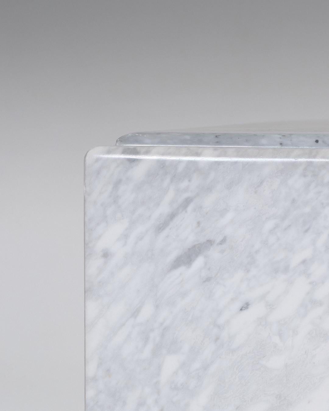 Grey Marble Drop-Shaped Coffee Table, 1980s For Sale 3