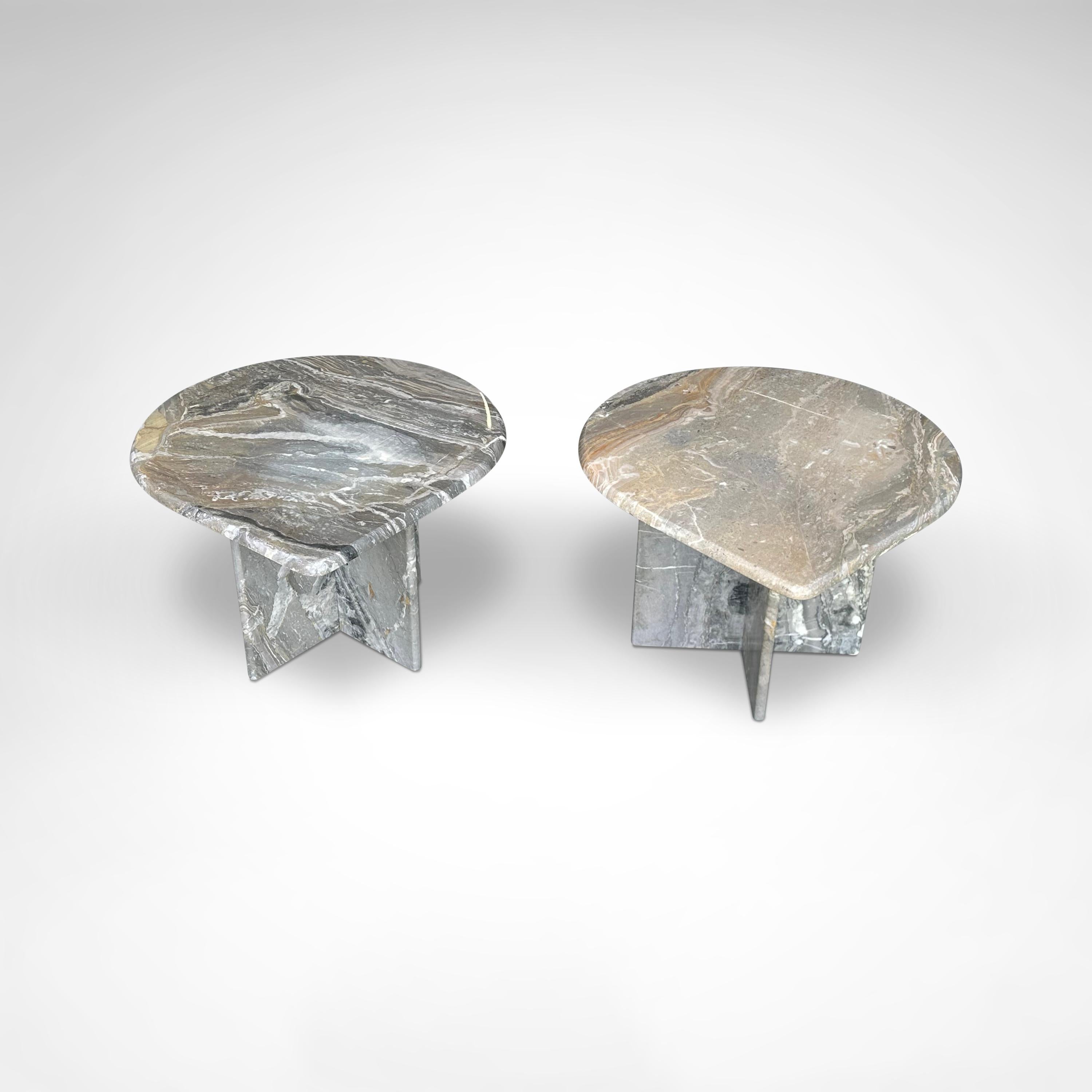 Marbre Table d'appoint en marbre gris Allemagne 1980, ensemble de 2 en vente