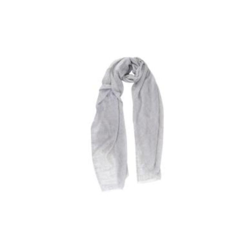 Brunello Cuccinelli Grey marl silk-cashmere shawl
 
 - Warm pearl grey marl
 - Soft handle, featherweight silk-cashmere weave with good drape 
 - Fringed hems
 
 Materials
 95% Cashmere 
 5% Silk
 
 Made in Italy 
 Hand wash only 
 
 PLEASE NOTE,