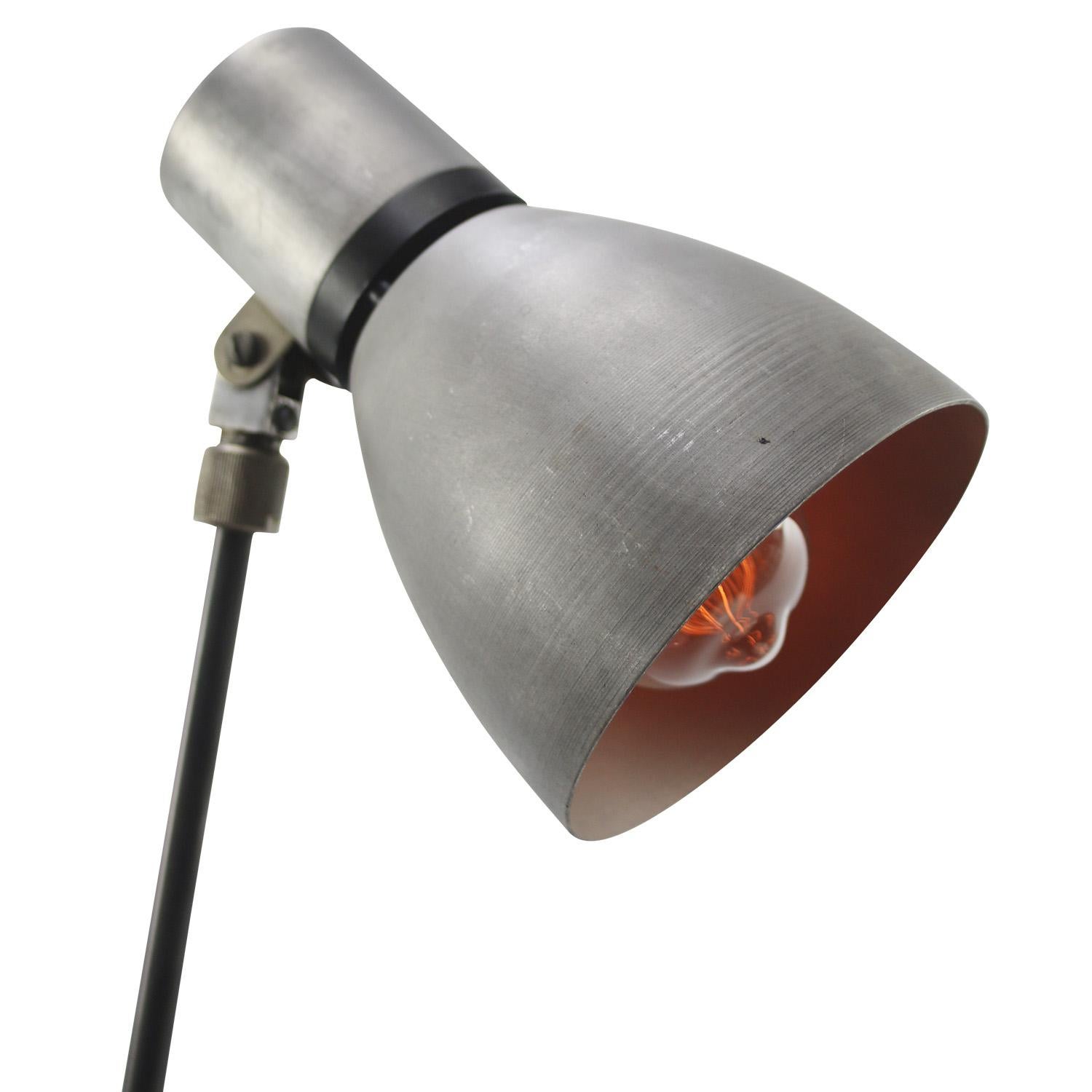 Grey metal industrial 2 arm machinist work light / table lamp.
Adjustable in height and angle
including plug and switch in top of shade

Base size 9 × 9 cm + clamp
Available with UK / US plug

Weight: 1.40 kg / 3.1 lb

Priced per individual item.