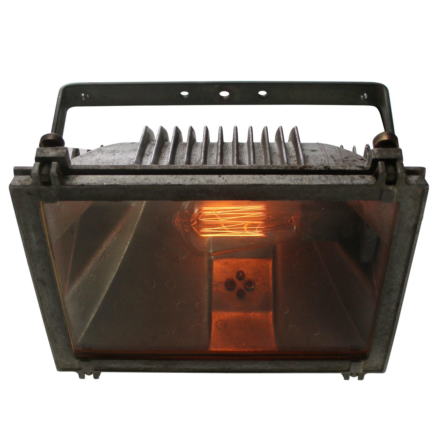 Grey metal vintage industrial clear glass pendant light.

Suitable for outdoor use.

Weight: 5.30 kg / 11.7 lb
 
Priced per individual item. All lamps have been made suitable by international standards for incandescent light bulbs, energy-efficient