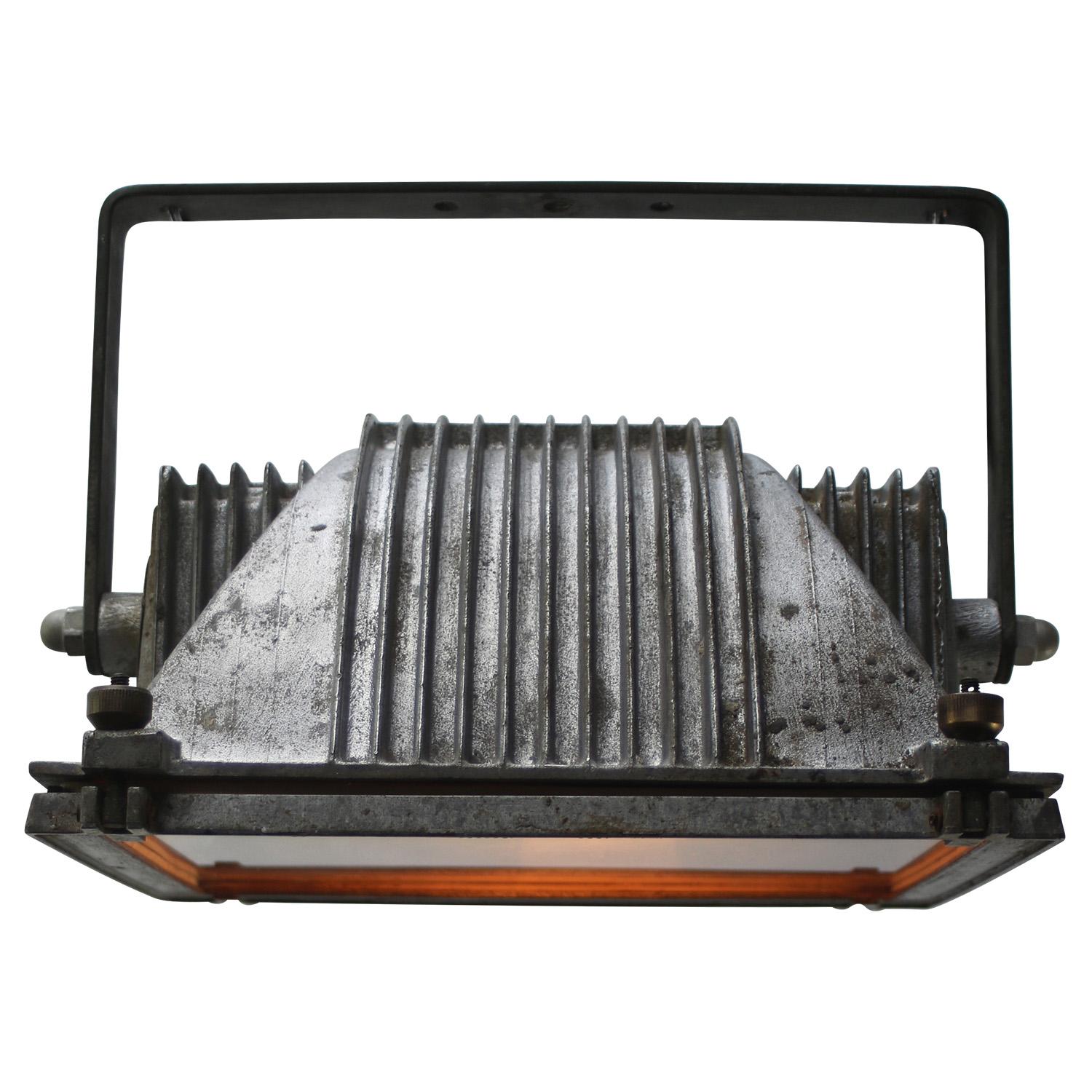 Vintage-Pendelleuchte aus grauem Metall und klarem Glas aus Industrieglas (Industriell) im Angebot