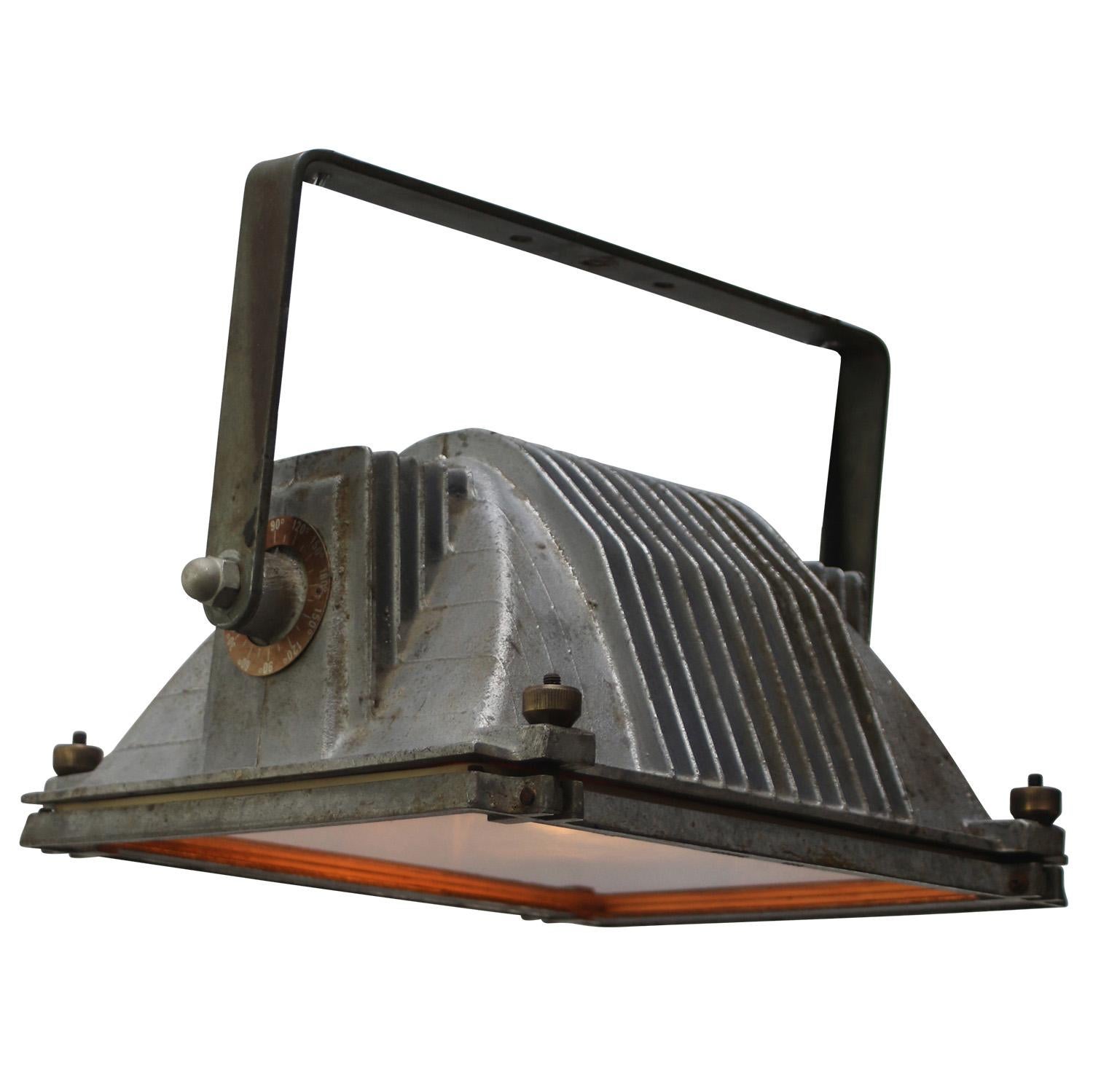 Vintage-Pendelleuchte aus grauem Metall und klarem Glas aus Industrieglas (Tschechisch) im Angebot