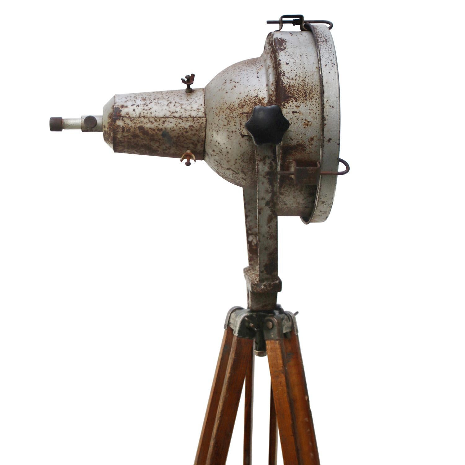 20th Century Grey Metal Vintage Industrial Clear Glass Wooden Tripod Spot Light Floor Lamp For Sale